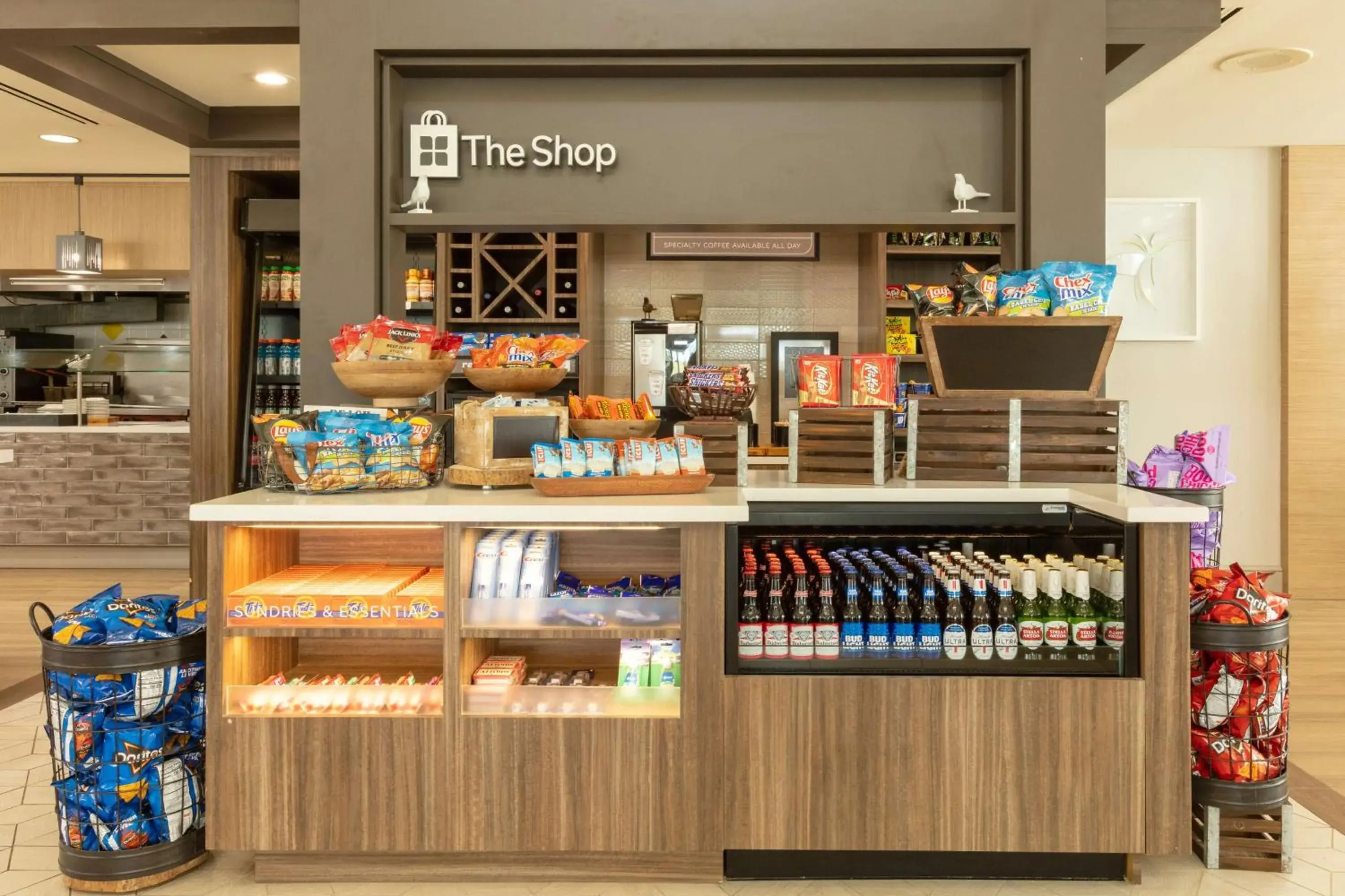 Restaurant/places to eat, Supermarket/Shops in Hilton Garden Inn Daytona Beach Airport