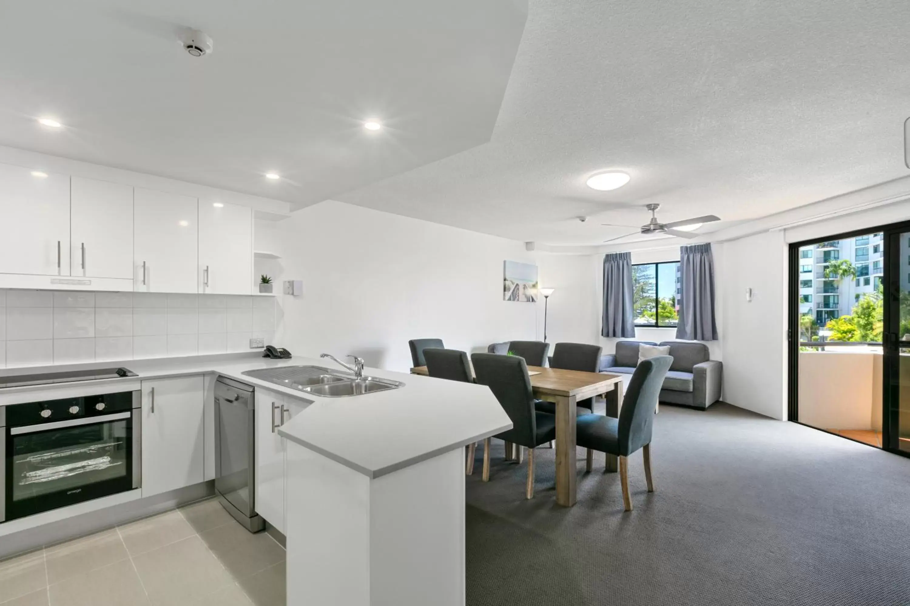 Kitchen or kitchenette, Kitchen/Kitchenette in Caribbean Resort