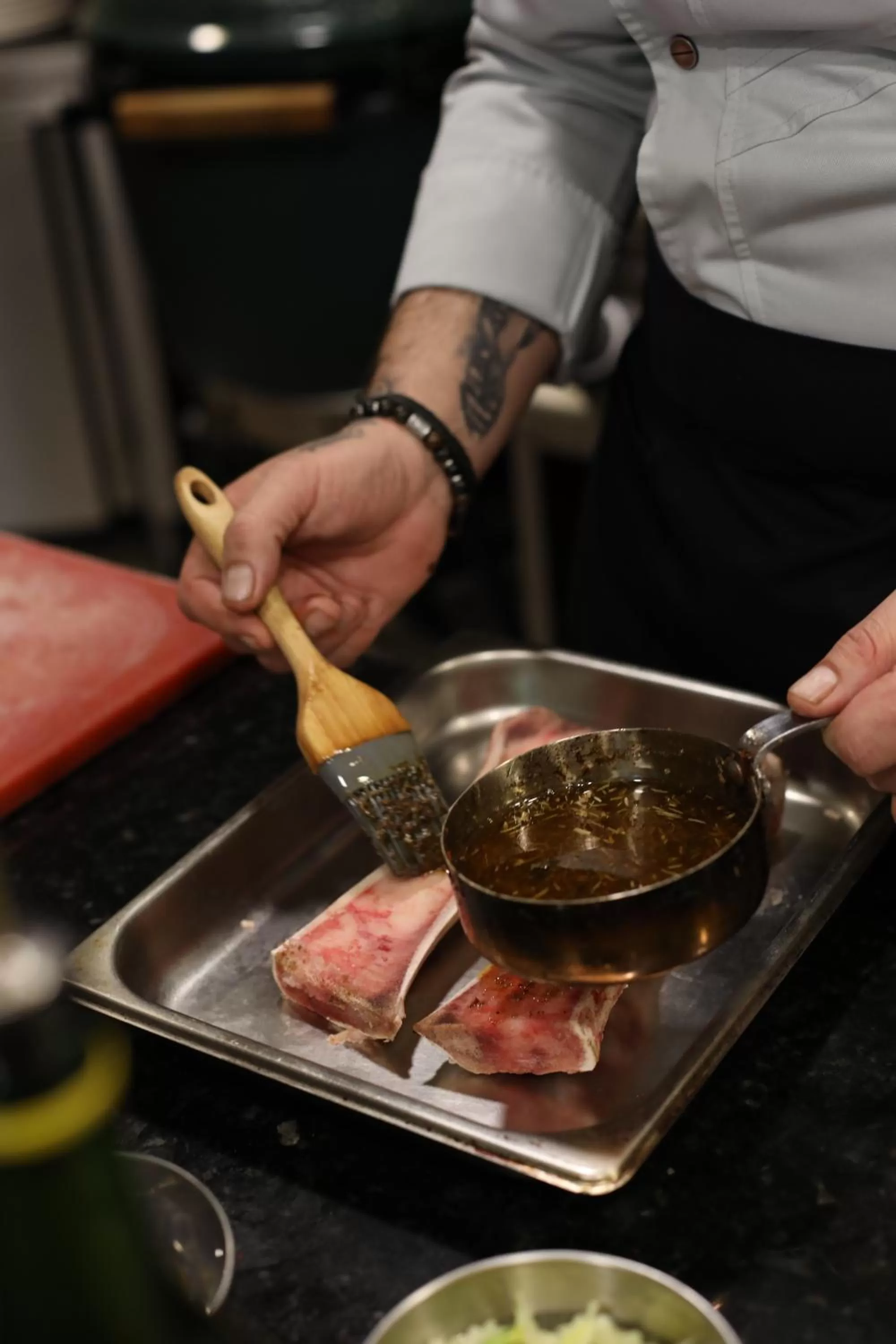 Food and drinks in Dim's Hotel & Restaurant