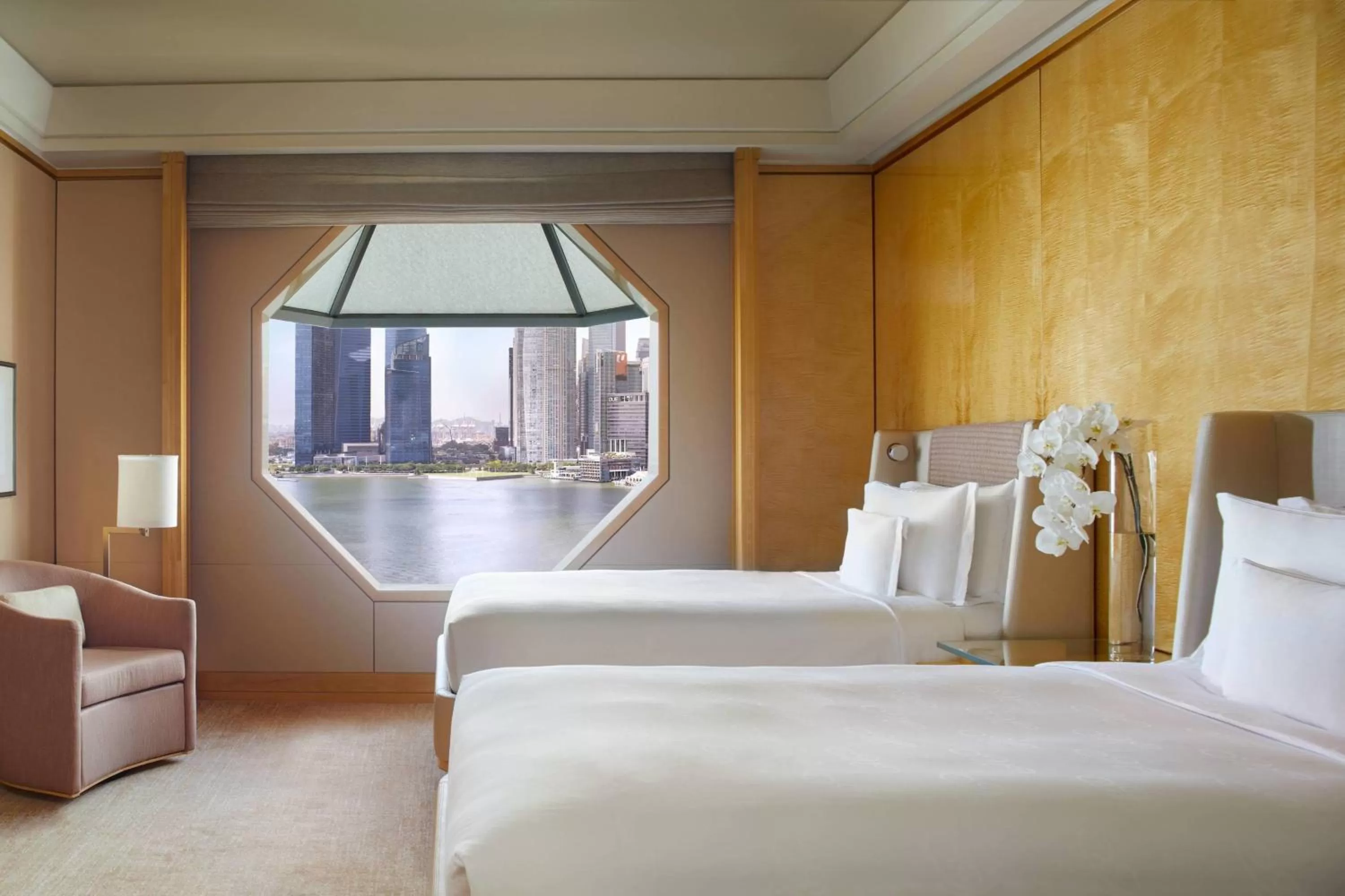 Bedroom, Bed in The Ritz-Carlton, Millenia Singapore