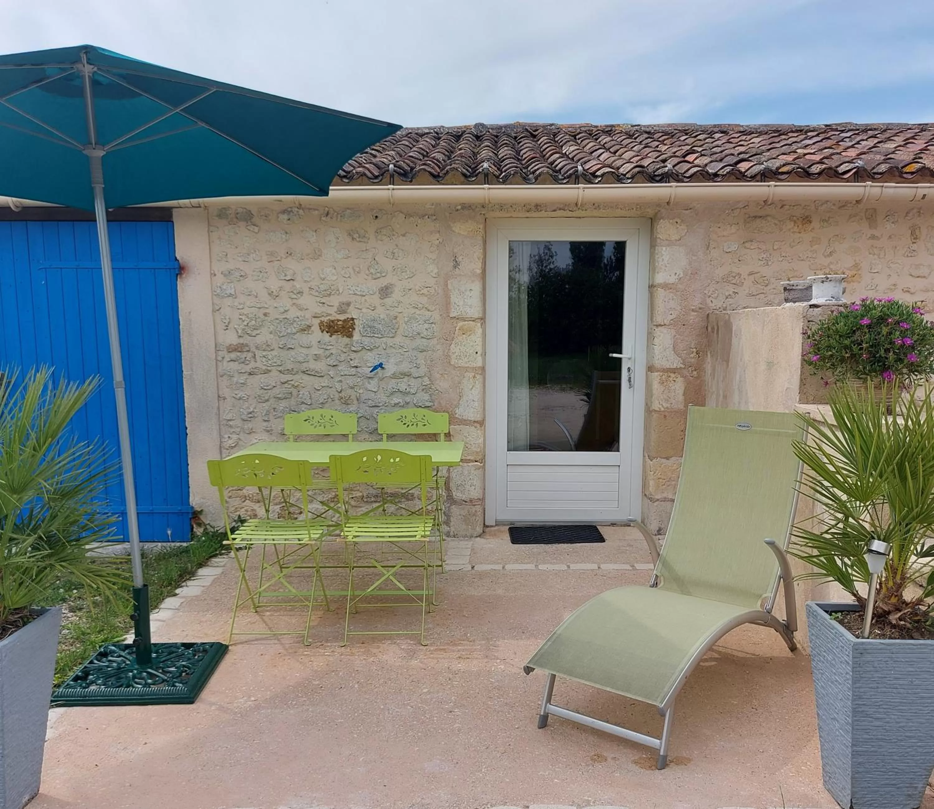 Dining area in MOULIN DE MAUZAC