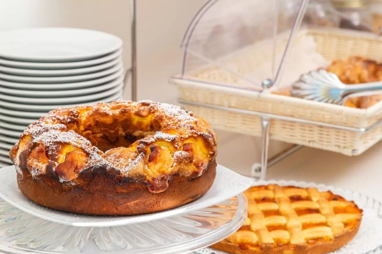 Food and drinks in L'Essenza Hotel