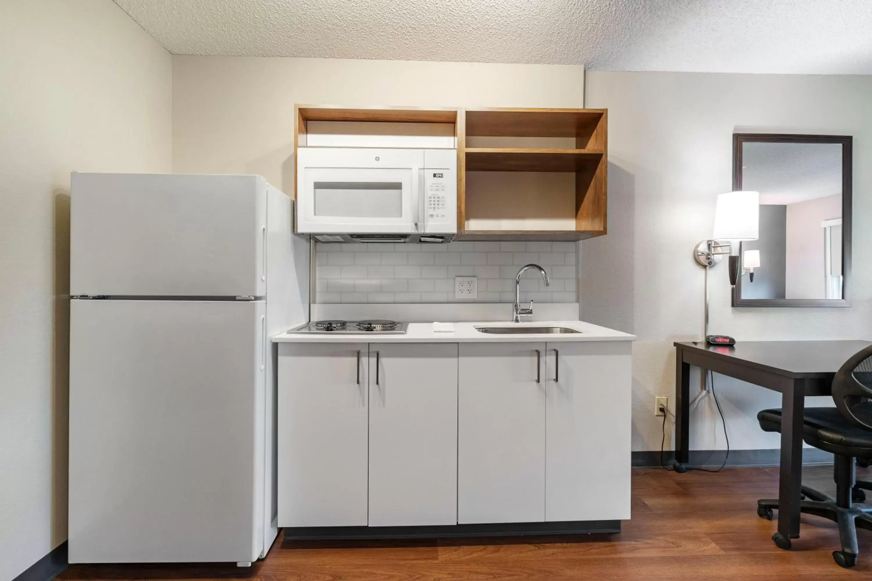 Kitchen or kitchenette, Kitchen/Kitchenette in Extended Stay America Premier Suites - Seattle - Bellevue - Downtown