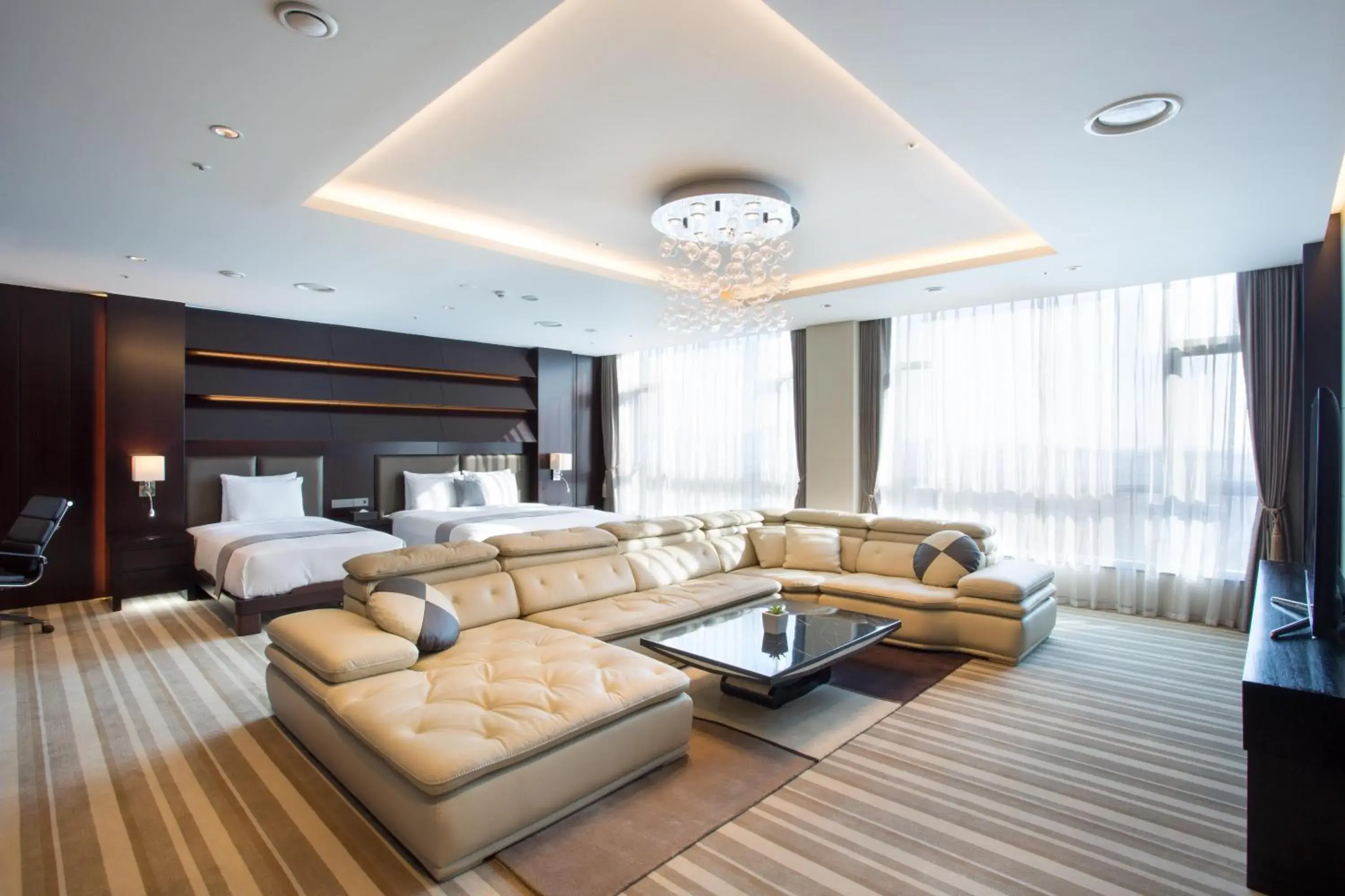 TV and multimedia, Bed in I Square Hotel TV and multimedia, Bed in I Square Hotel