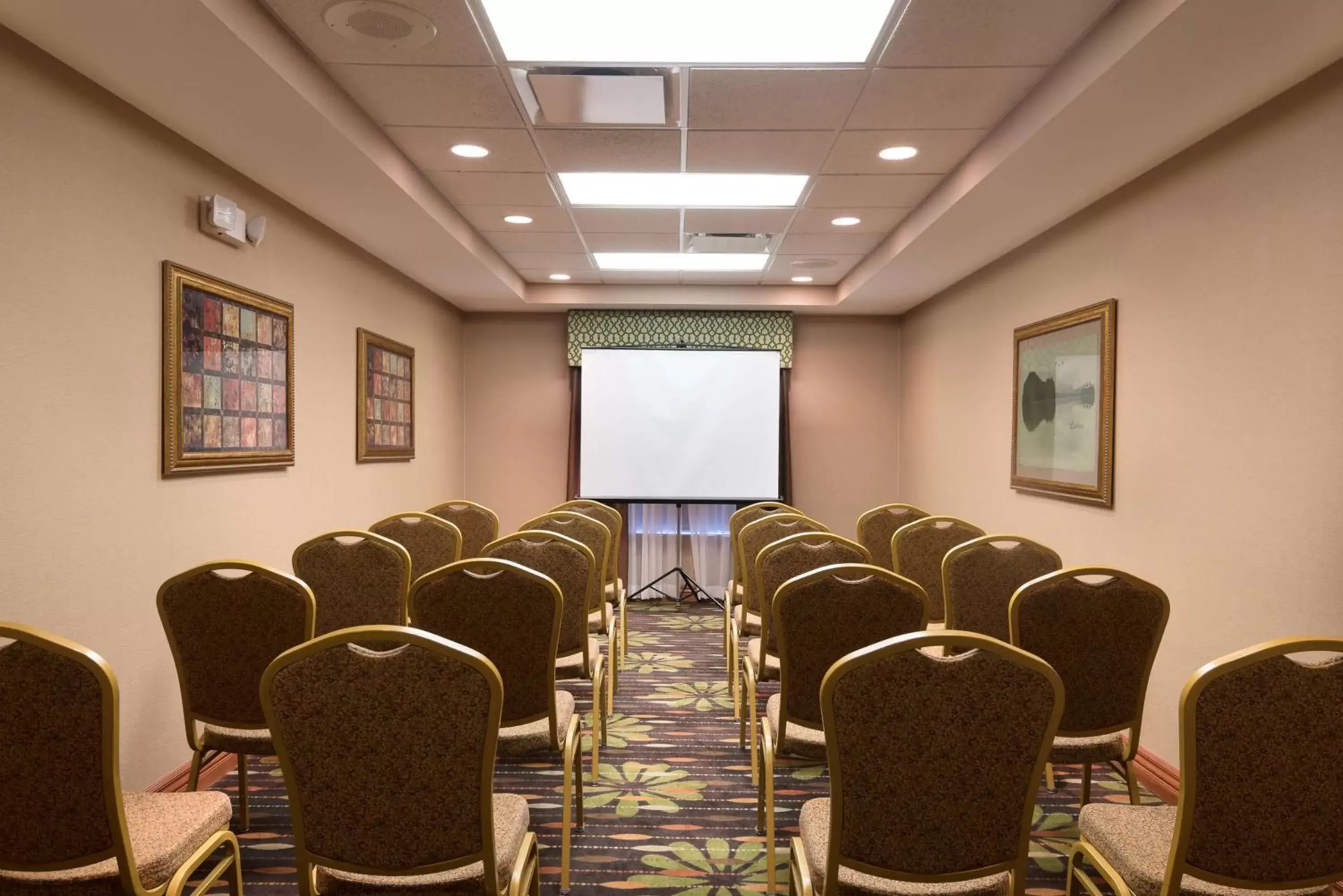 Meeting/conference room in Hampton Inn Bellevue