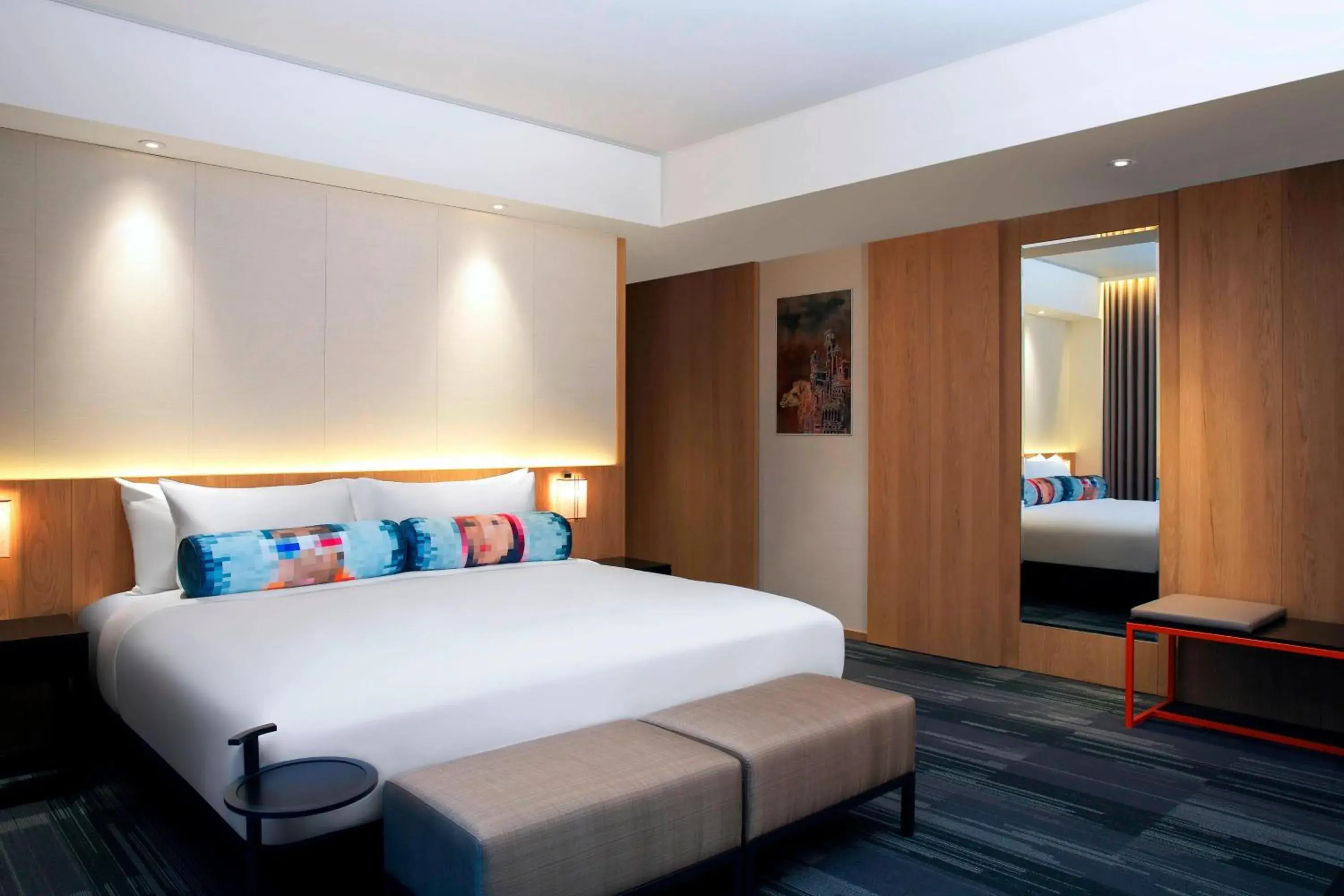 Photo of the whole room, Bed in Aloft Taipei Zhongshan