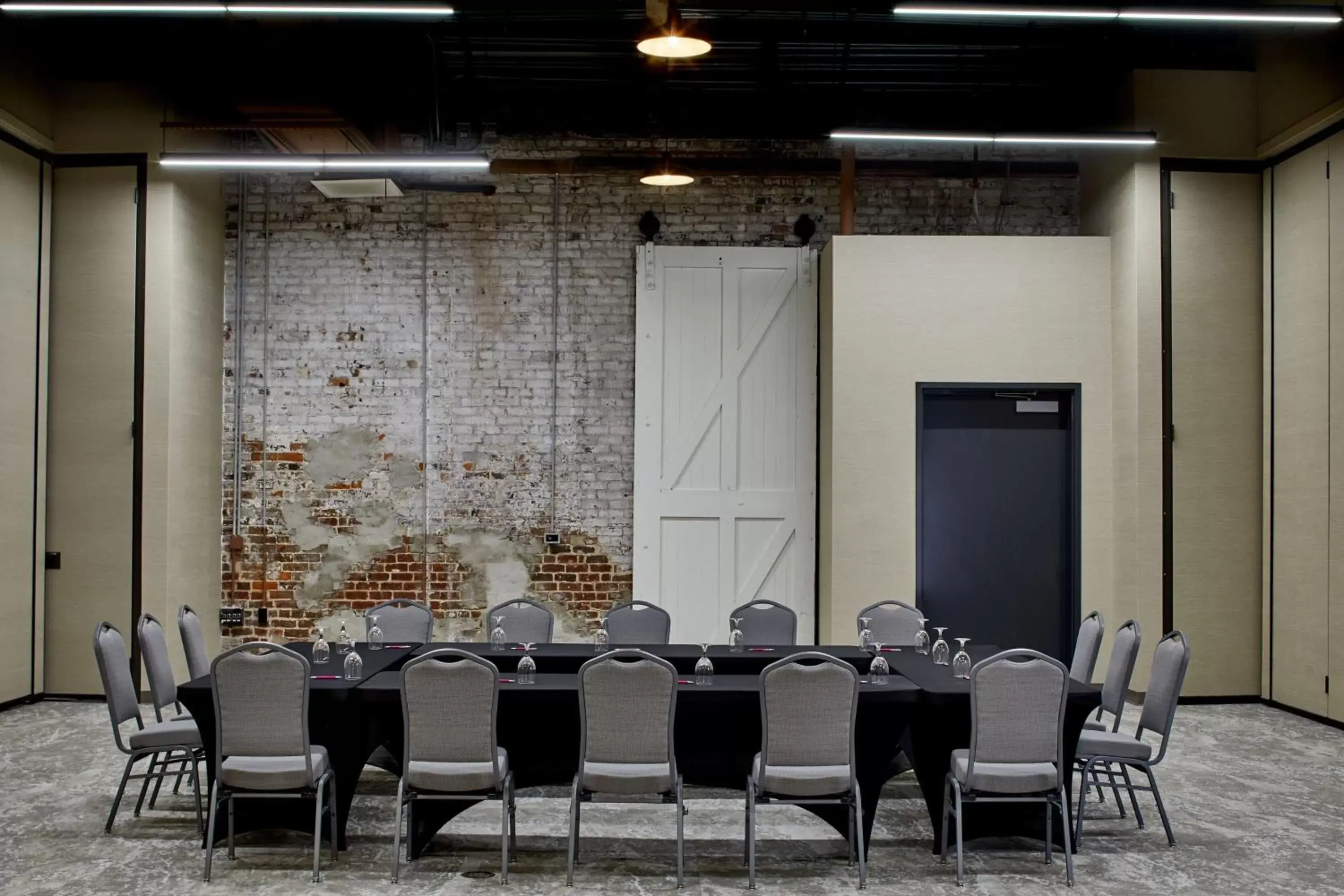 Meeting/conference room in Aloft Wilmington at Coastline Center