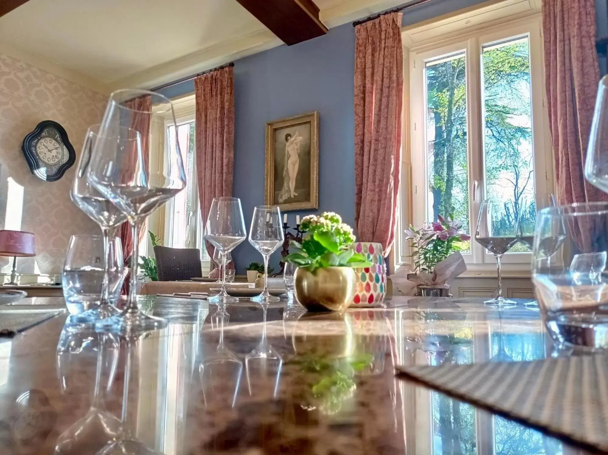 Property building, Dining Area in Domaine de Rasigous