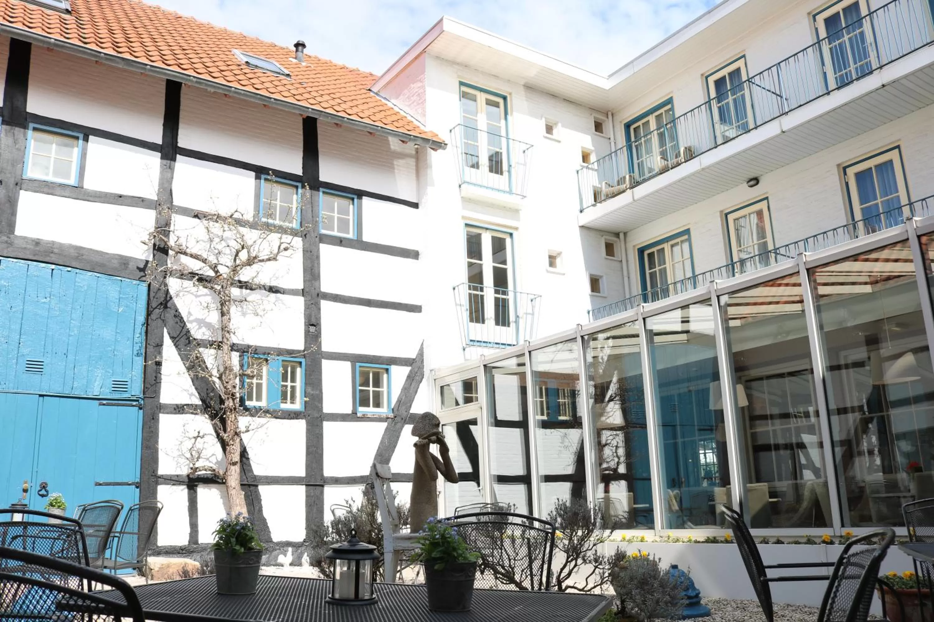 Patio in Hotel Brull