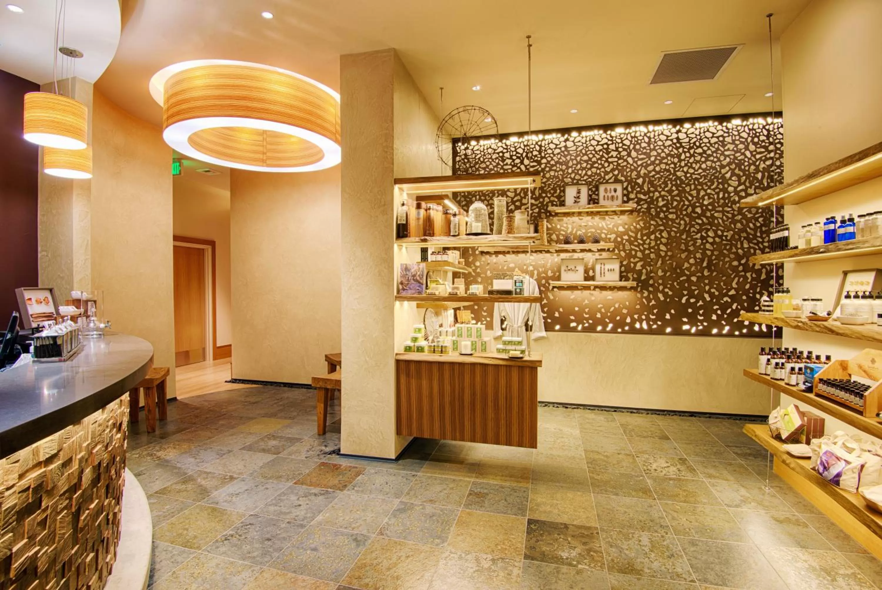 Lobby or reception in Cedarbrook Lodge