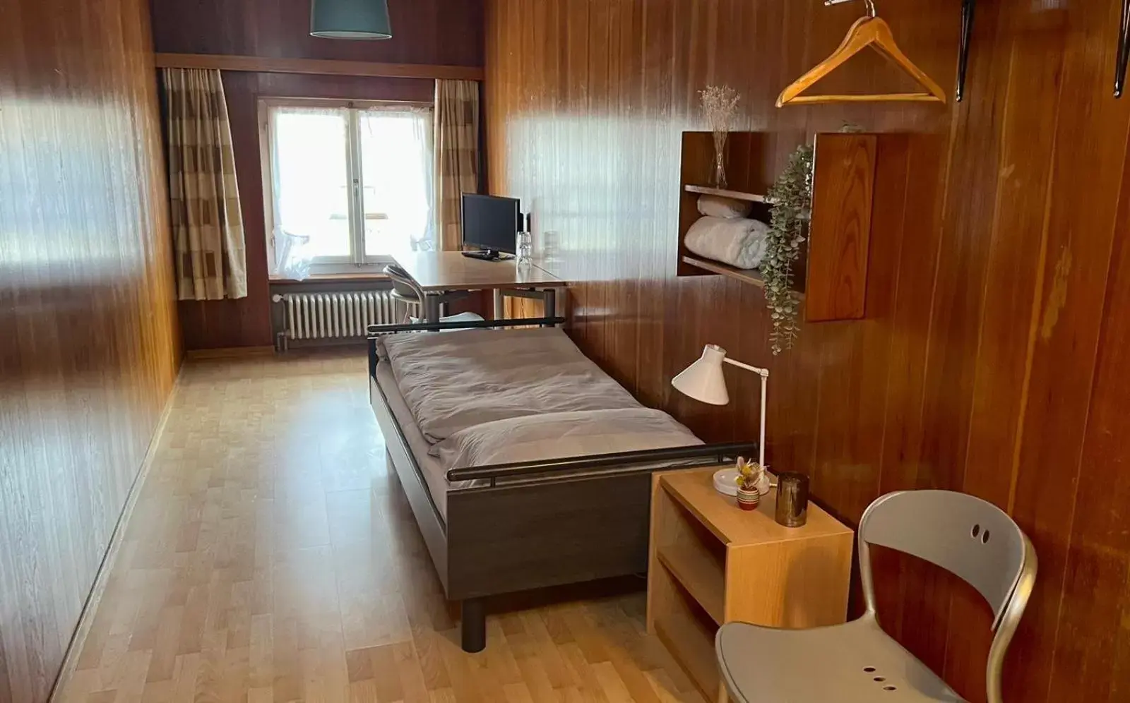 Single Room with Shared Shower and Toilet - single occupancy in Hotel Jäger
