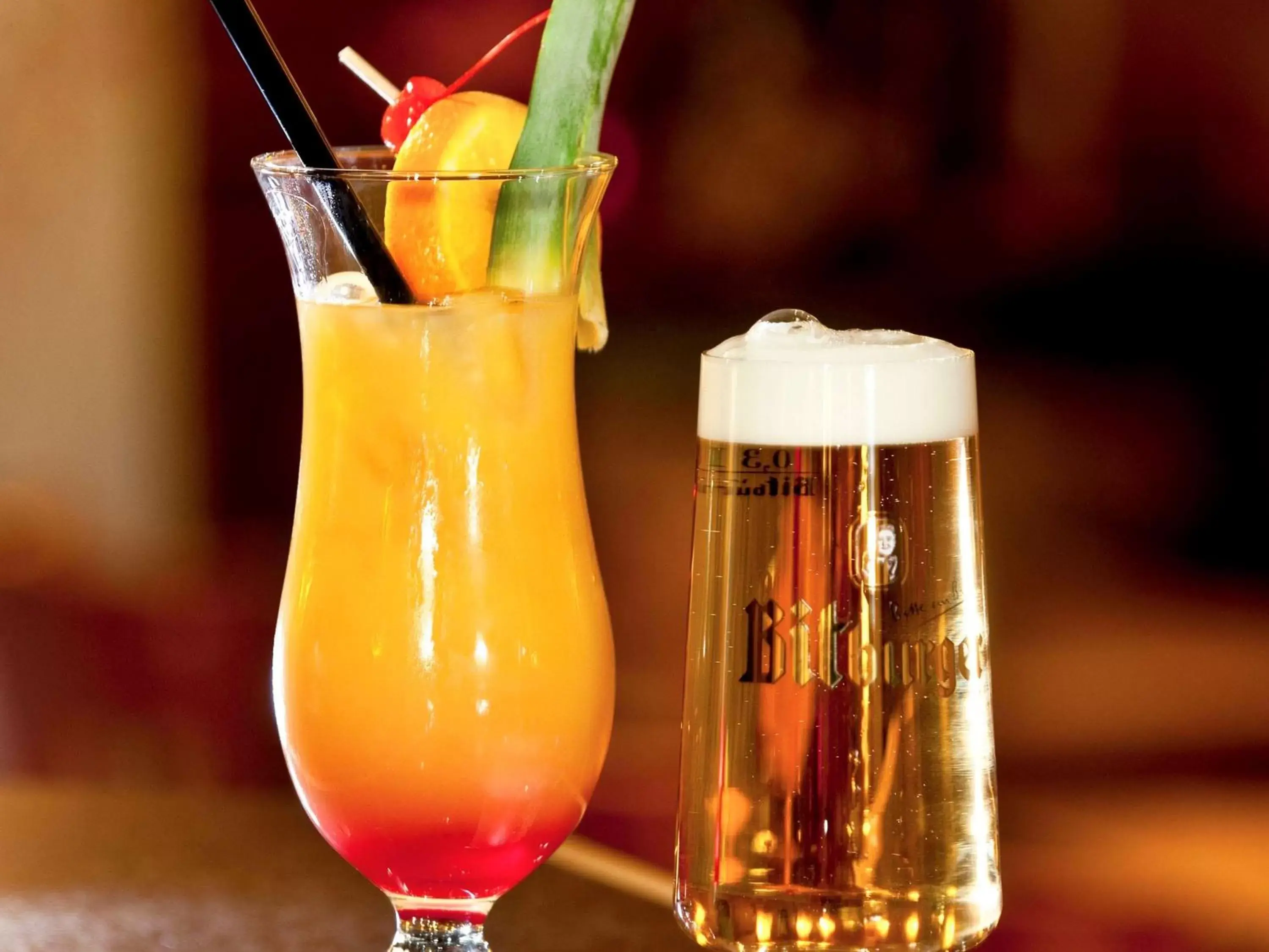 Lounge or bar, Drinks in Mercure Hotel am Messeplatz Offenburg