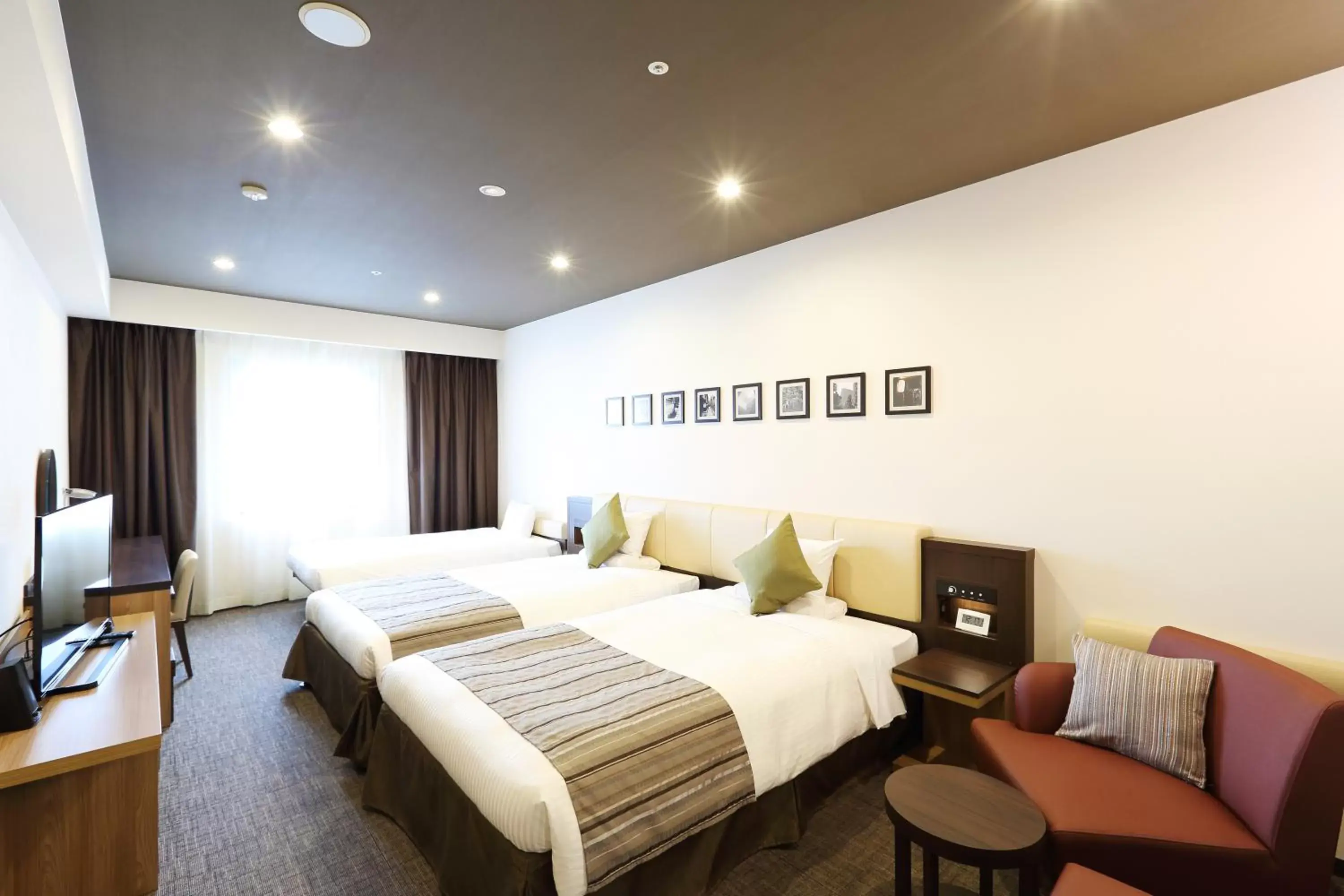 Photo of the whole room, Bed in HOTEL MYSTAYS PREMIER Kanazawa