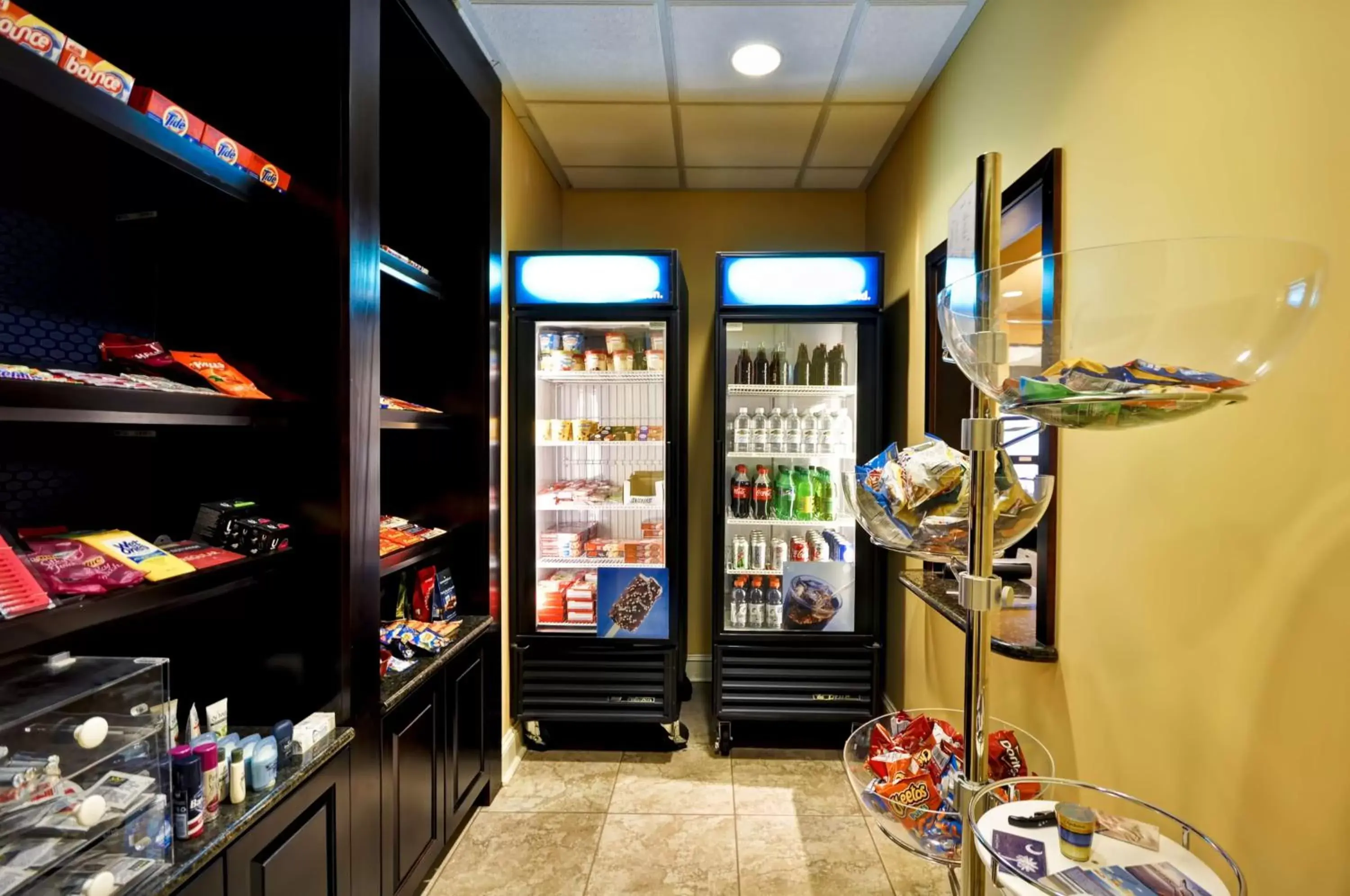 Restaurant/places to eat in Hampton Inn & Suites North Charleston-University Boulevard Restaurant/places to eat in Hampton Inn & Suites North Charleston-University Boulevard