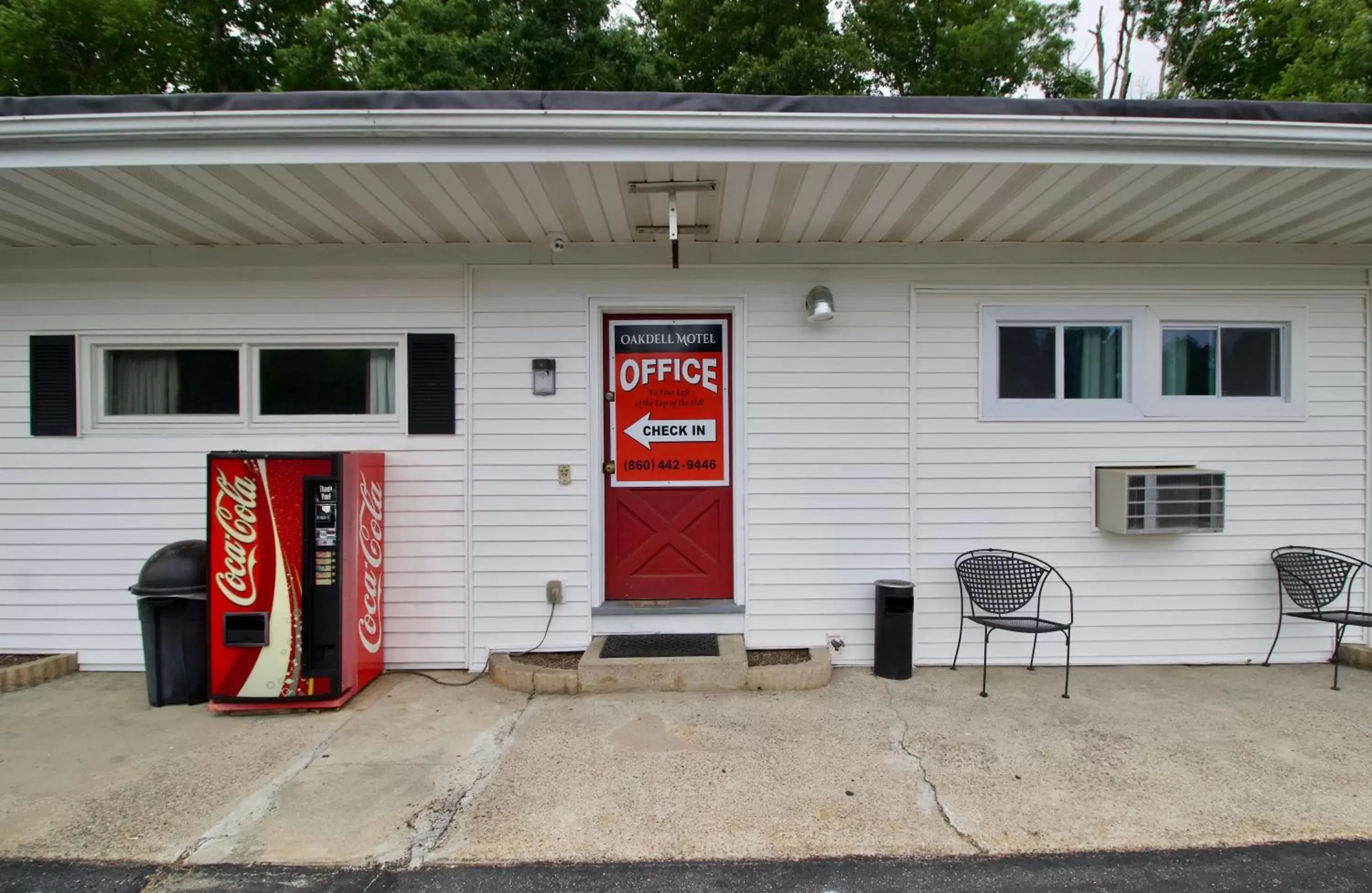 Property building in Oakdell Motel WATERFORD CT