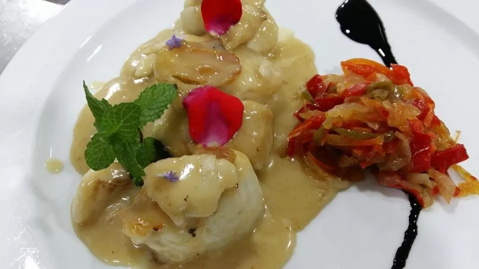 Food in Hotel Oasis Familiar