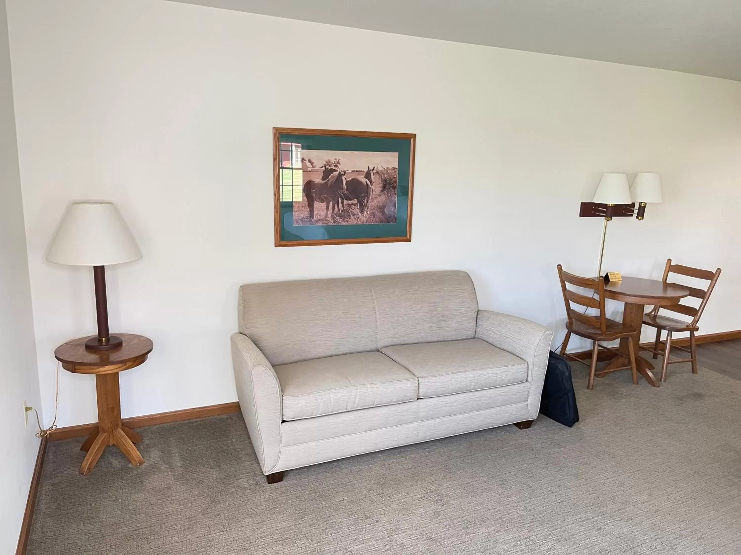 Seating Area in Farmstead Inn and Conference Center