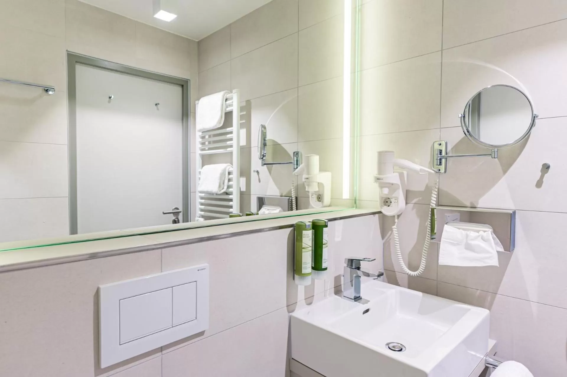 Bathroom in feelMOOR - Gesundresort Bad Wurzach