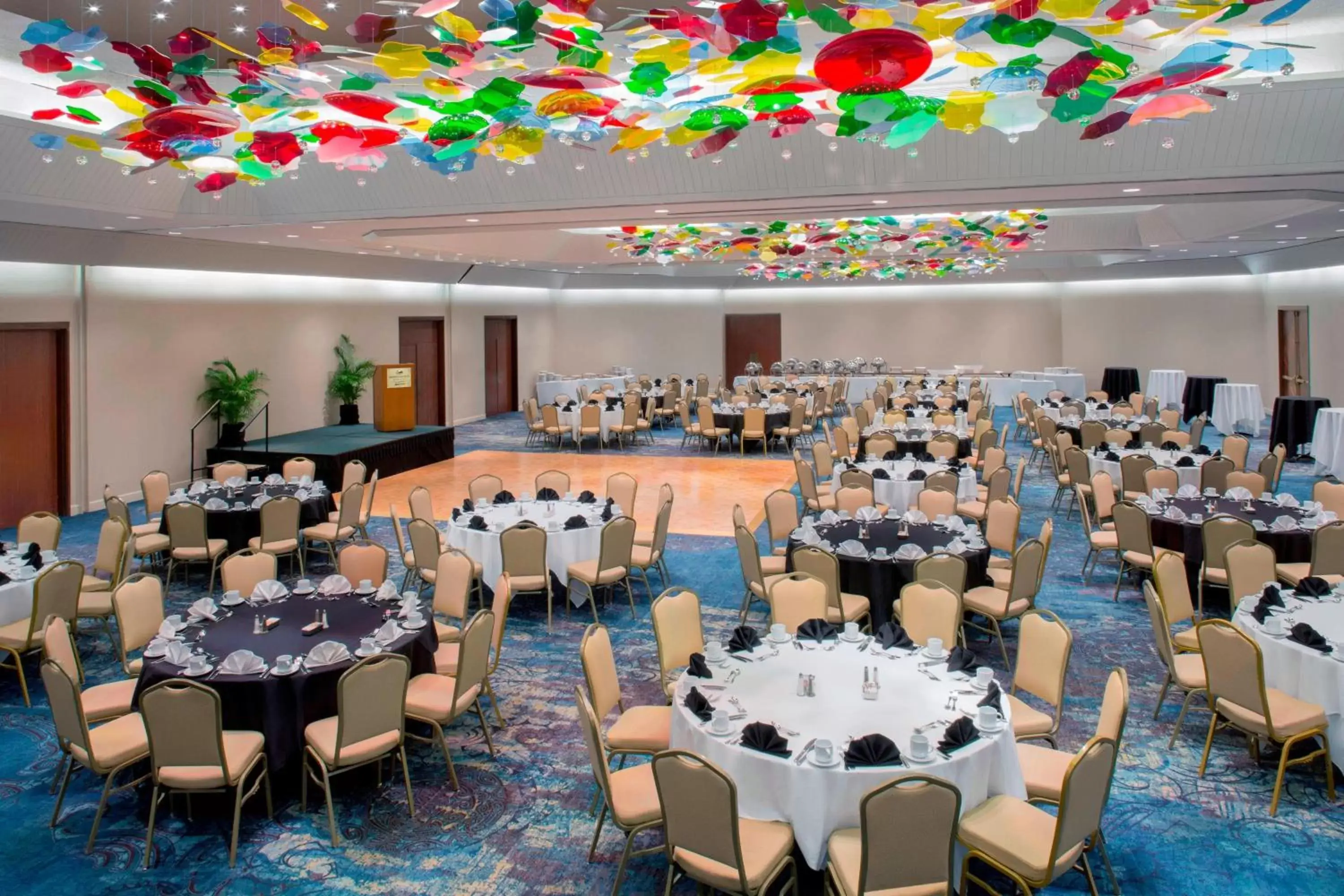 Meeting/conference room, Banquet Facilities in Waikiki Beach Marriott Resort & Spa