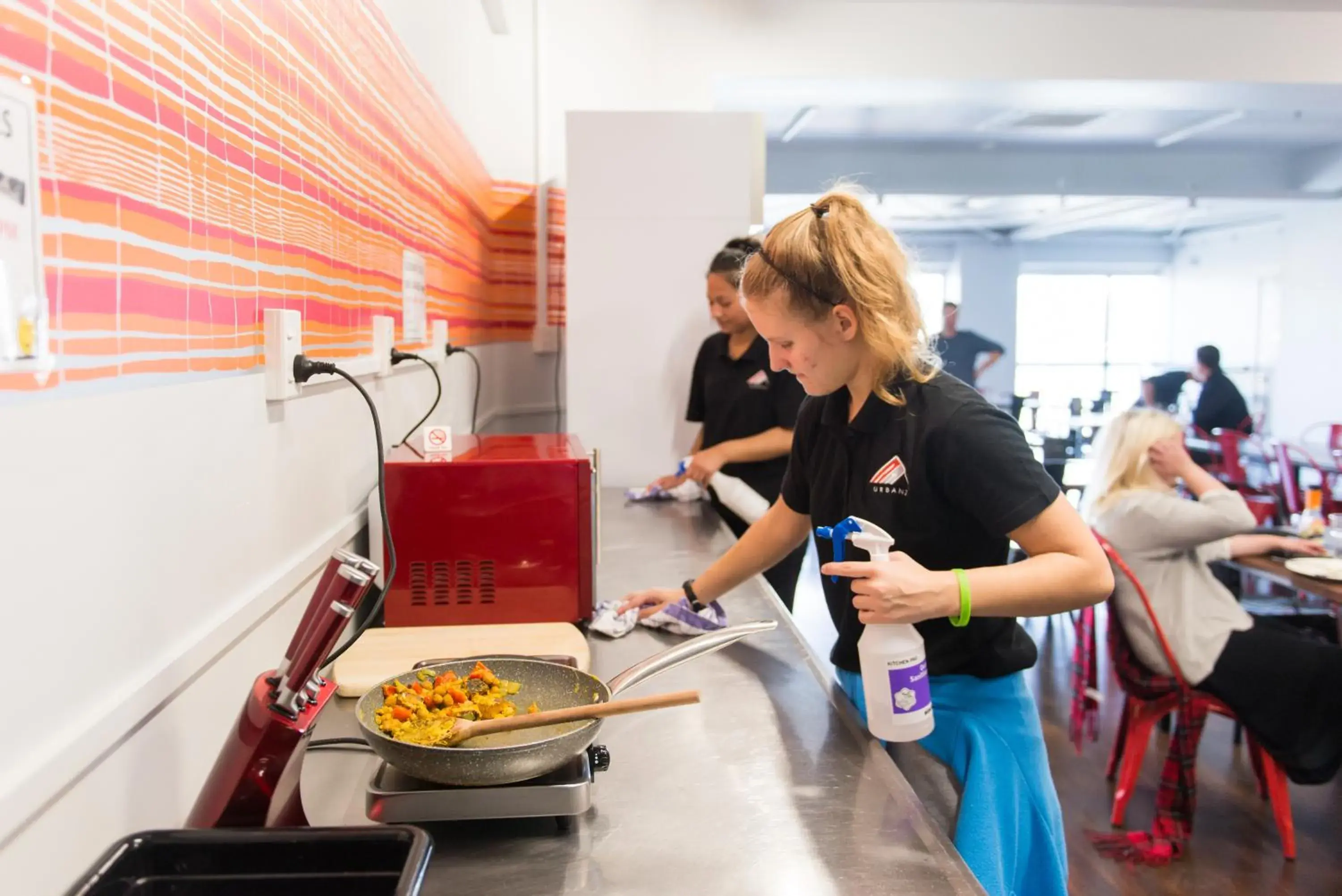 Communal kitchen, Staff in Urbanz