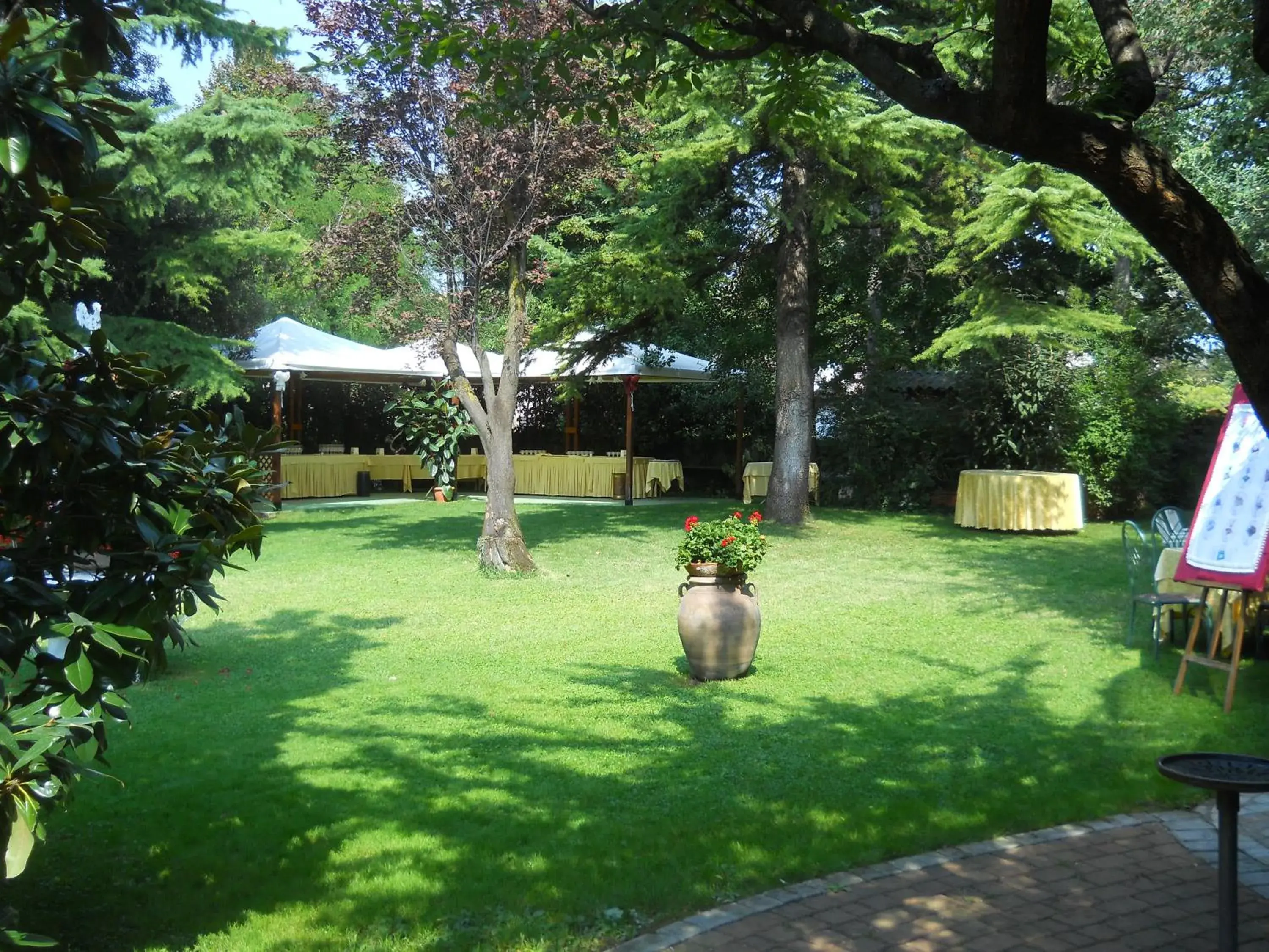 Garden in Hotel Il Rustichello