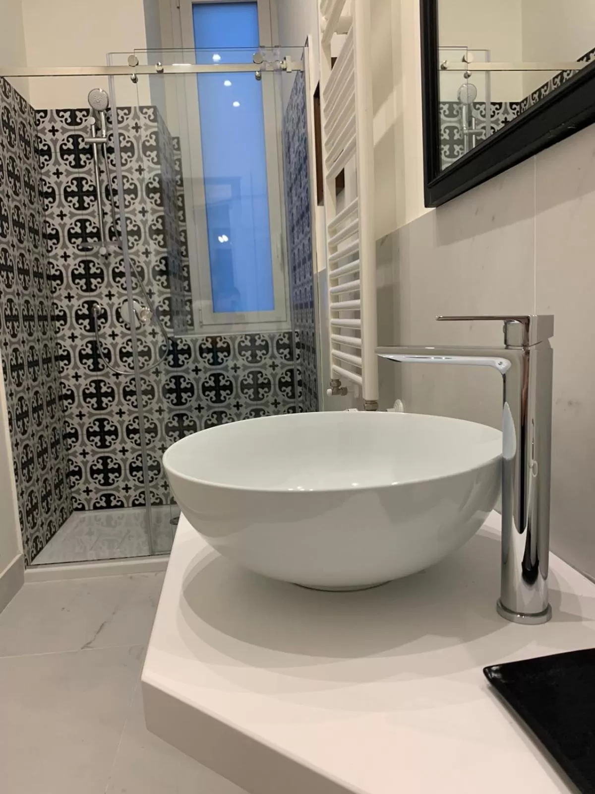 Bathroom in Lex Suites