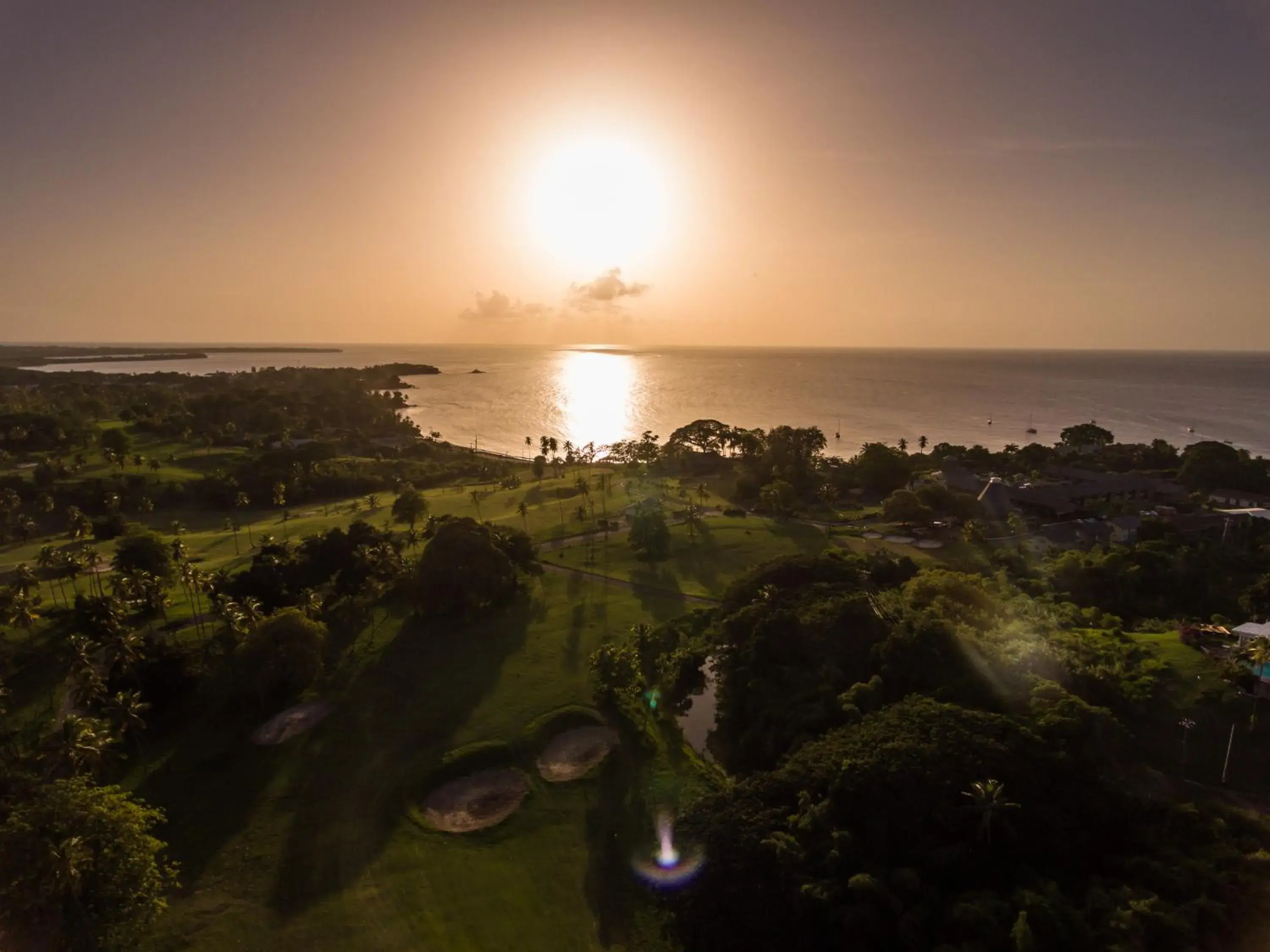 Golfcourse in Mount Irvine Bay Resort