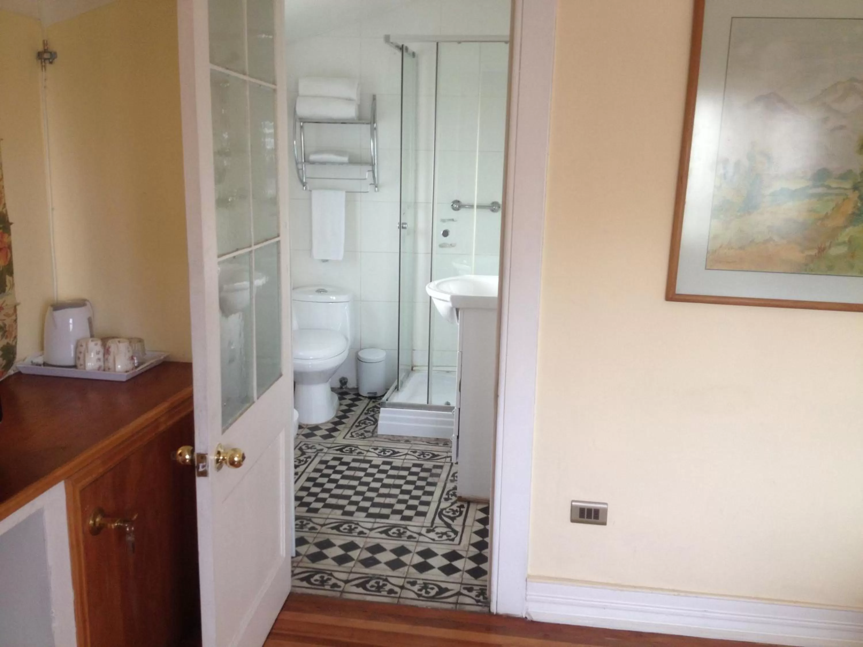 Shower in Chocolate Manor House Hotel Boutique