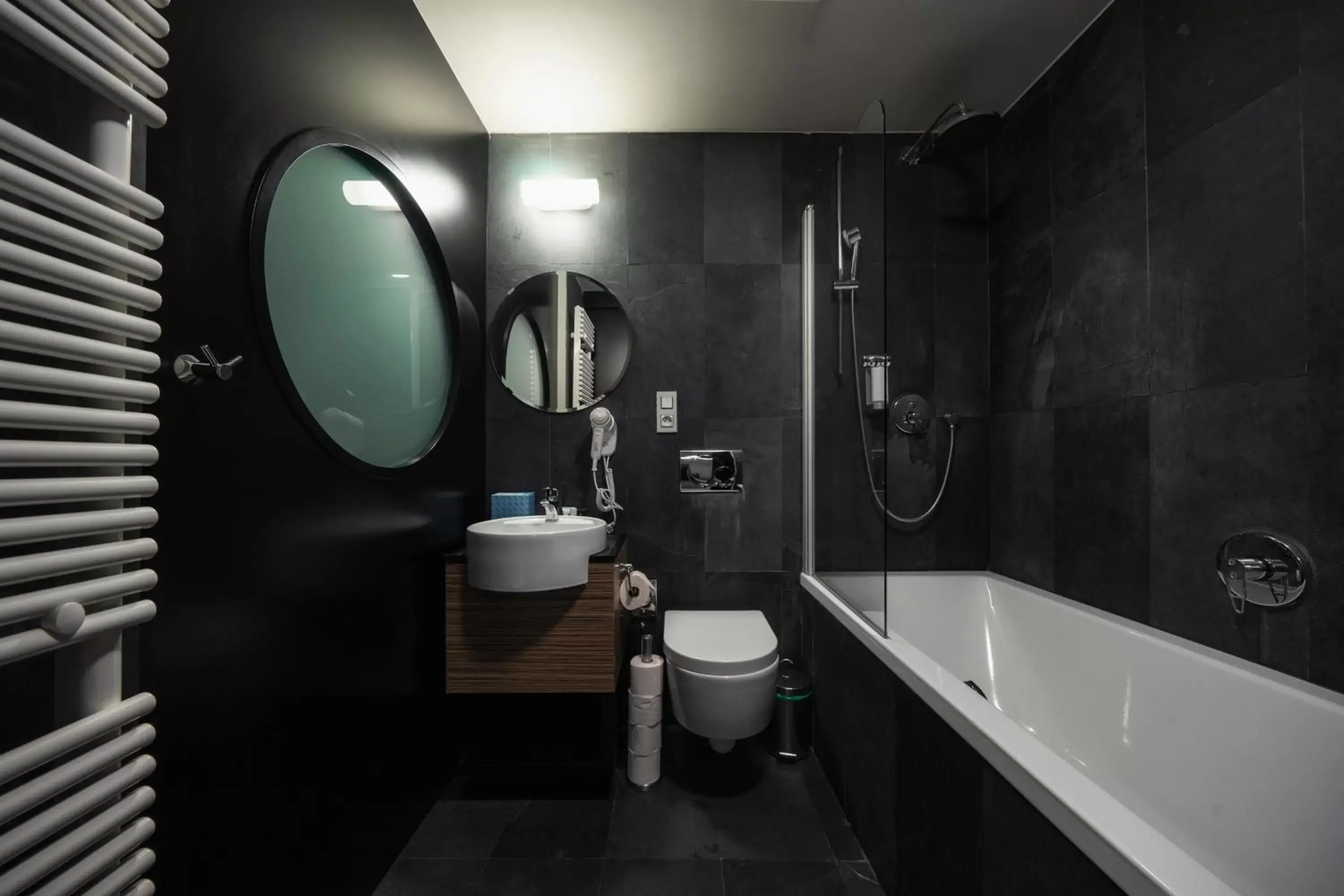 Bathroom in Hotel NOIR