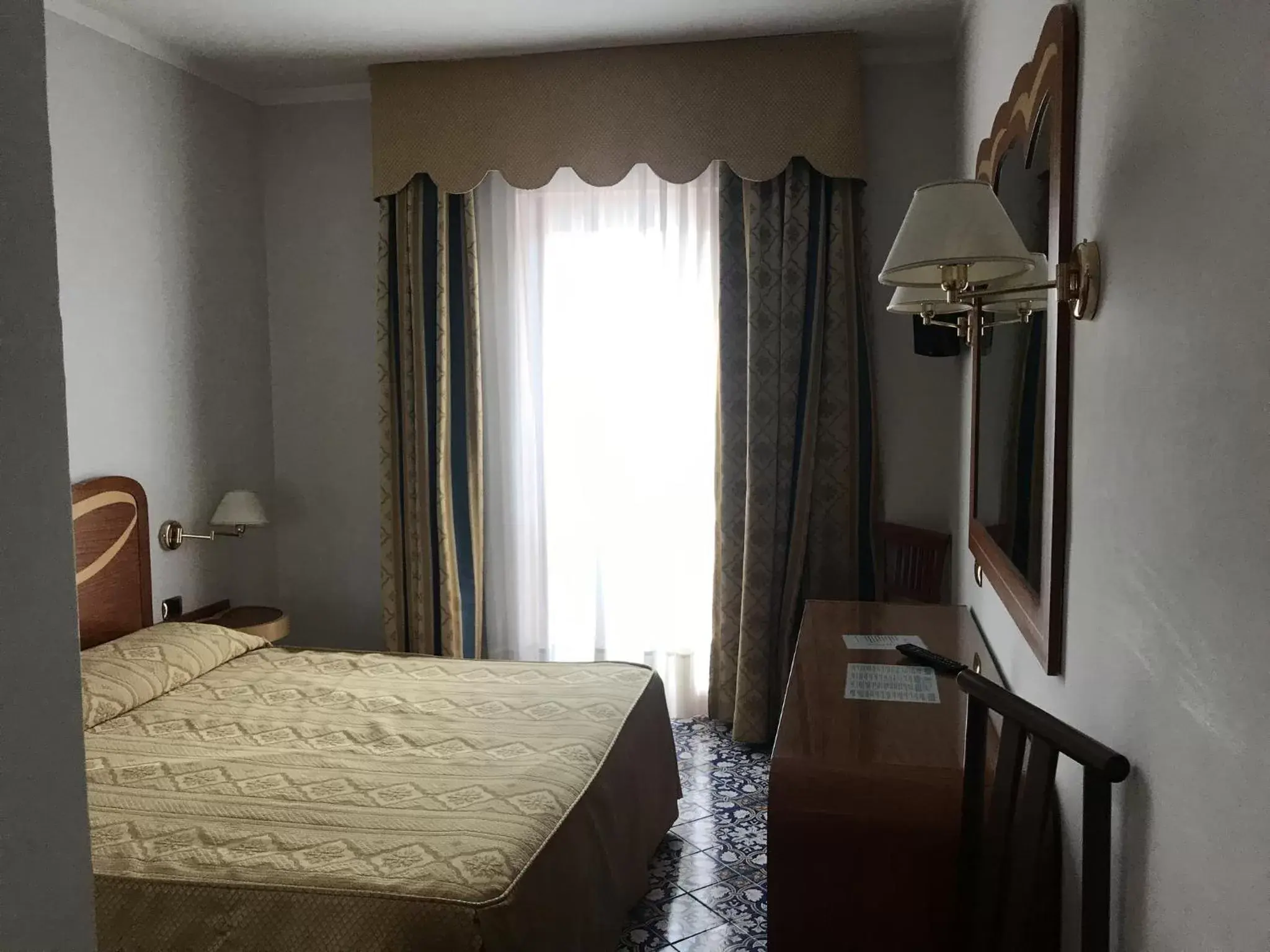 Bedroom, Bed in Hotel Albatros