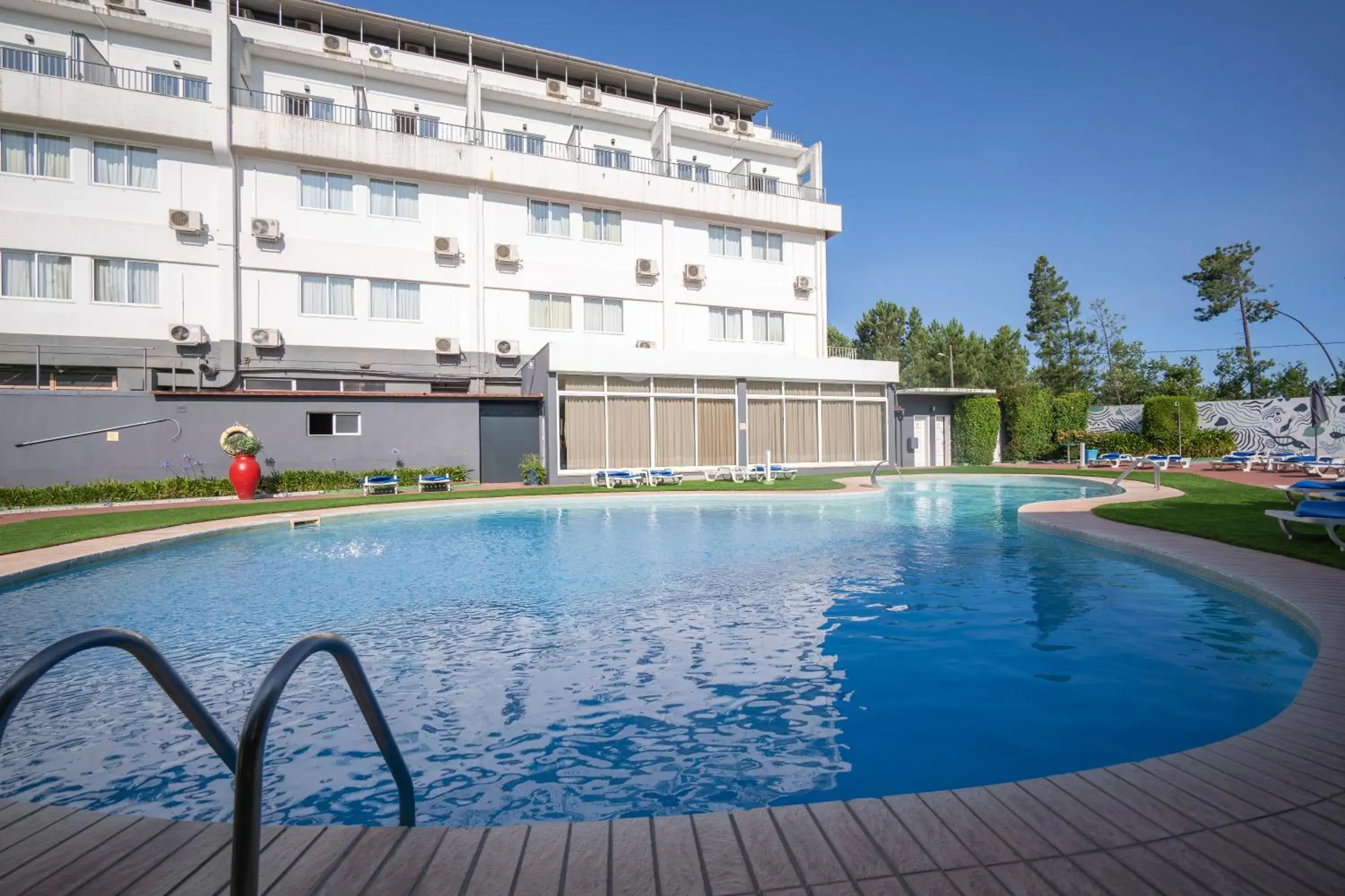 Swimming Pool in Hotel Onix