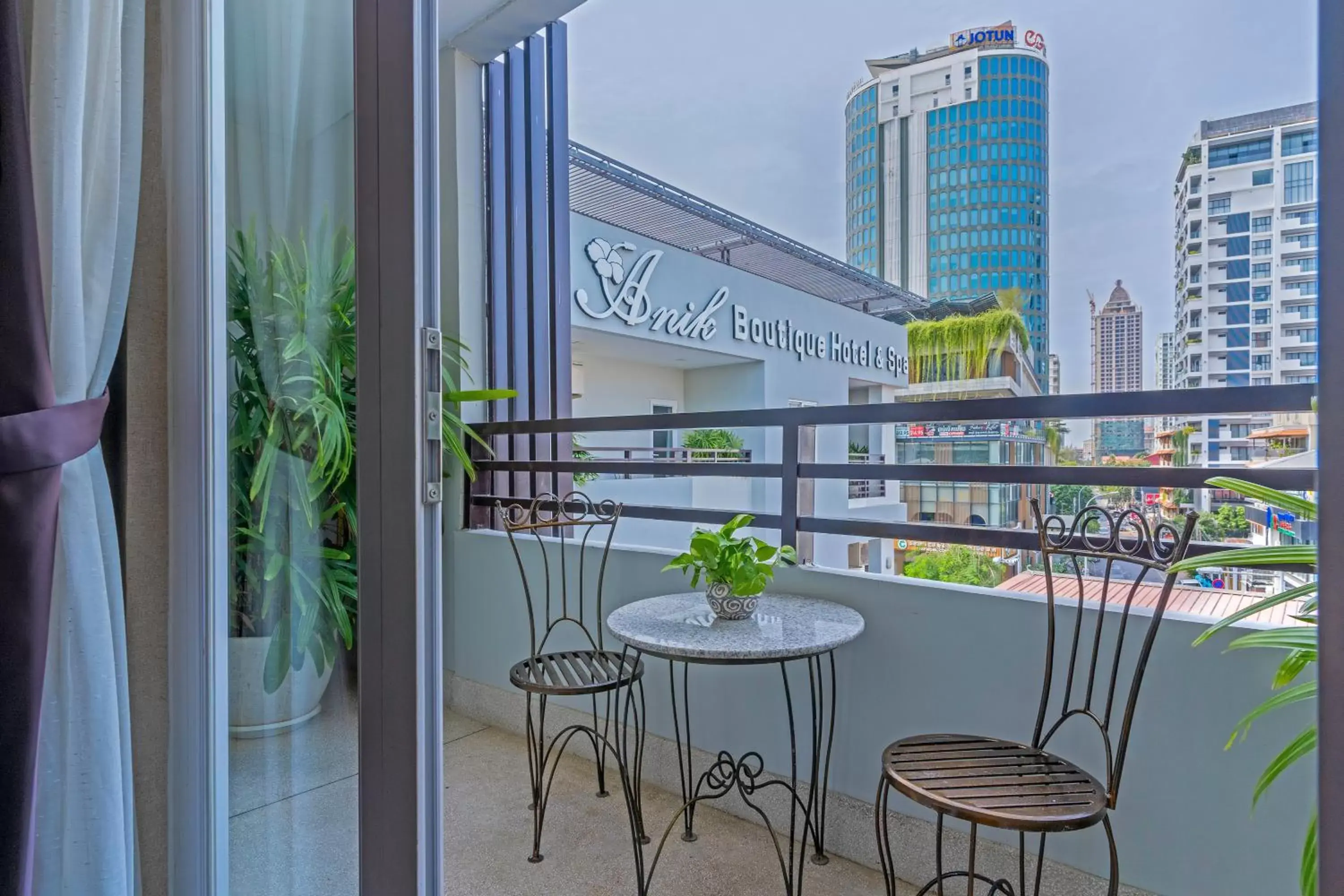 View (from property/room), Balcony/Terrace in Anik Boutique Hotel & Spa on Norodom Blvd