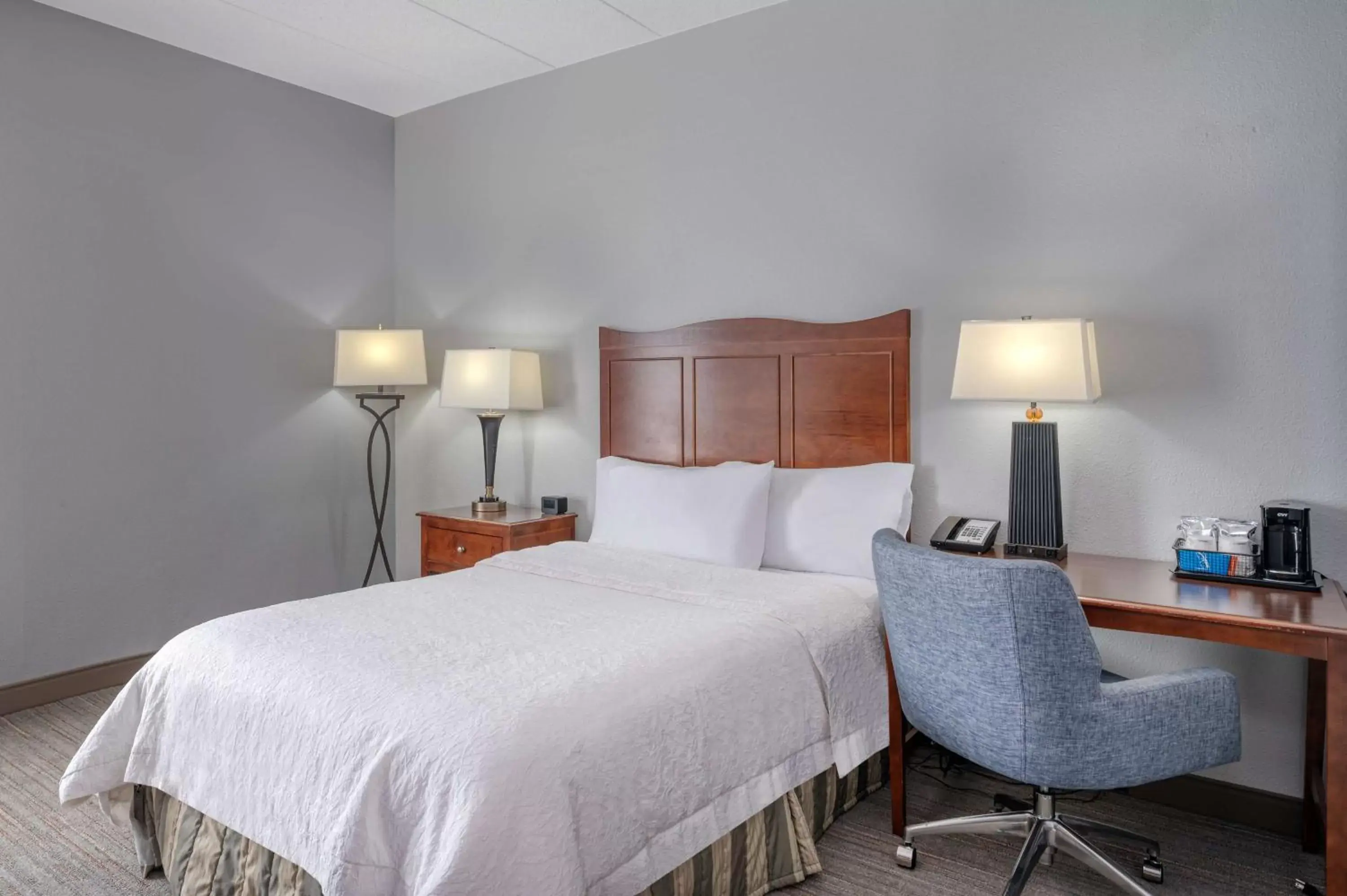Double Room with Roll-in Shower - Mobility Accessible - Non-Smoking in Hampton Inn Baltimore/White Marsh