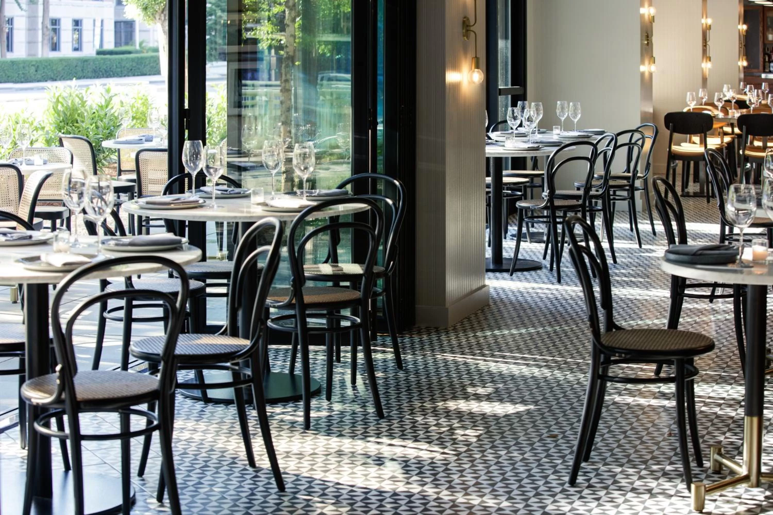 Restaurant/places to eat in Kimpton Banneker Hotel by IHG