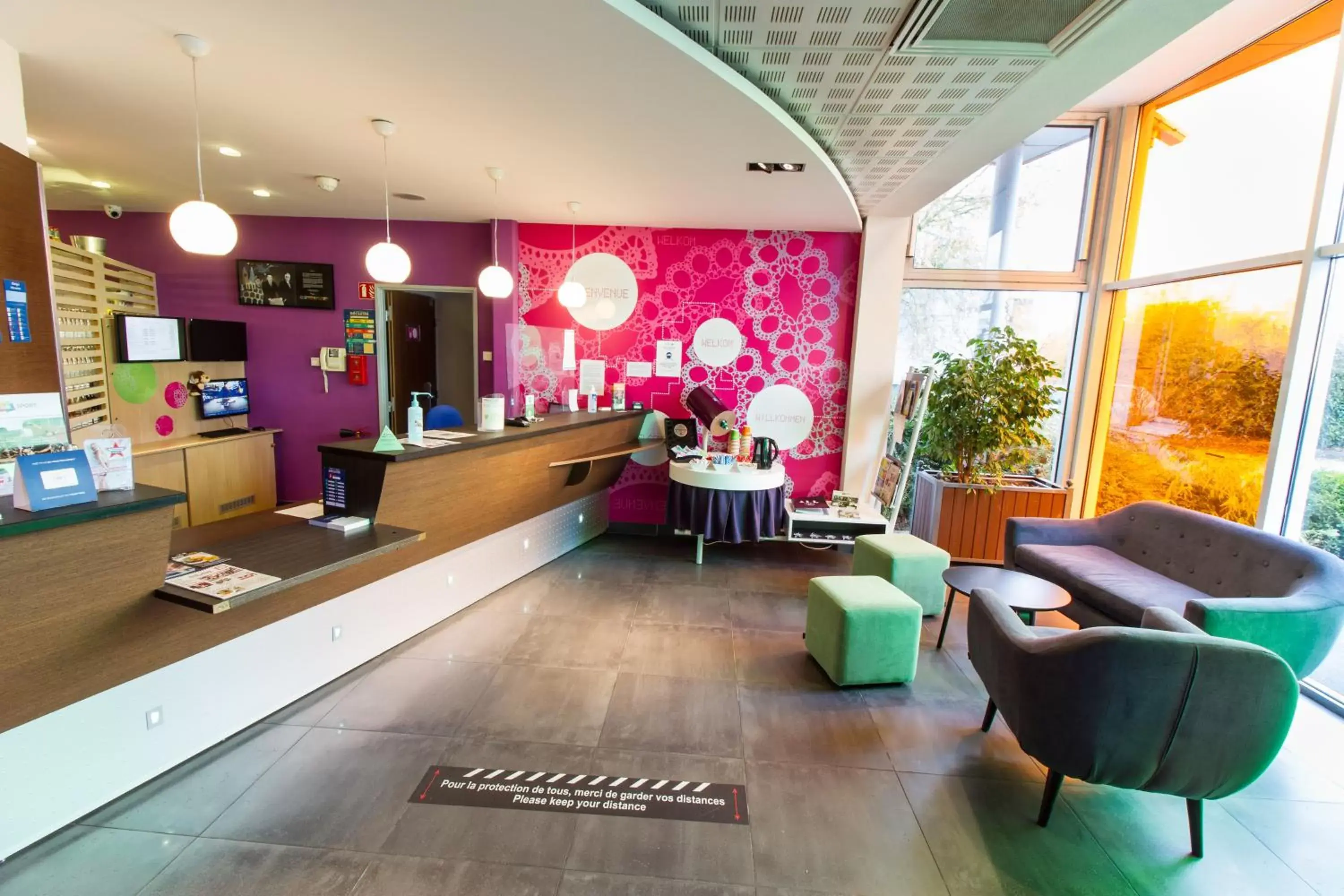 Lobby or reception in ibis Styles Bethune Bruay la Buissière Lobby or reception in ibis Styles Bethune Bruay la Buissière