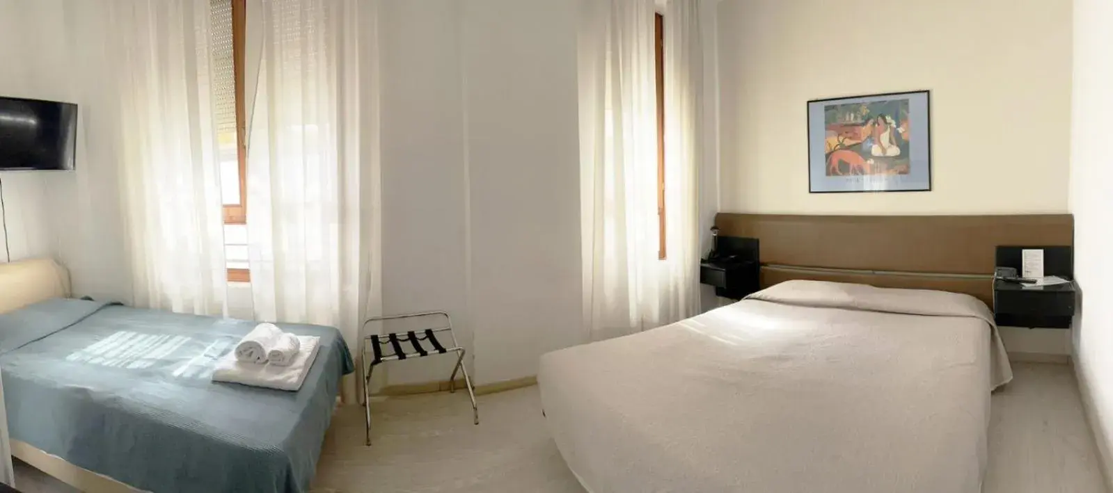 Bedroom, Bed in Hotel Molise 2