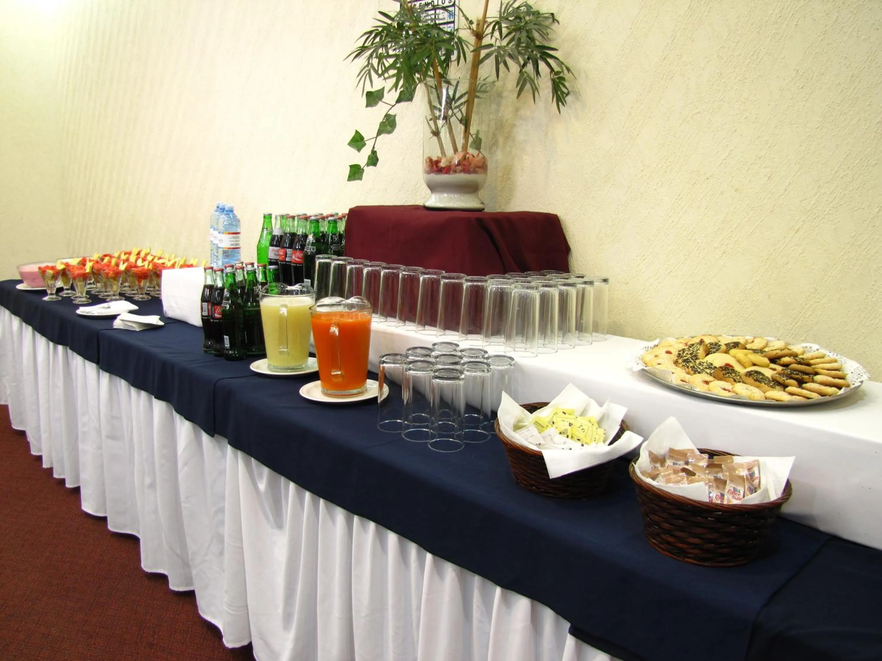 Food in Aranzazu Plaza Kristal Aguascalientes