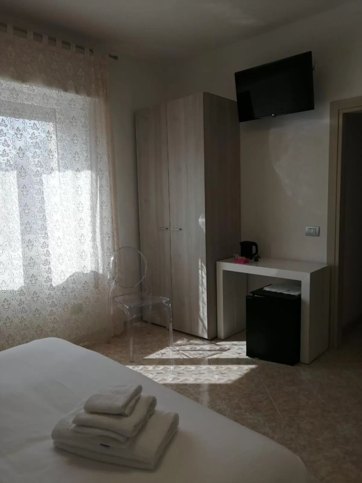 TV/Entertainment Center in MAWA