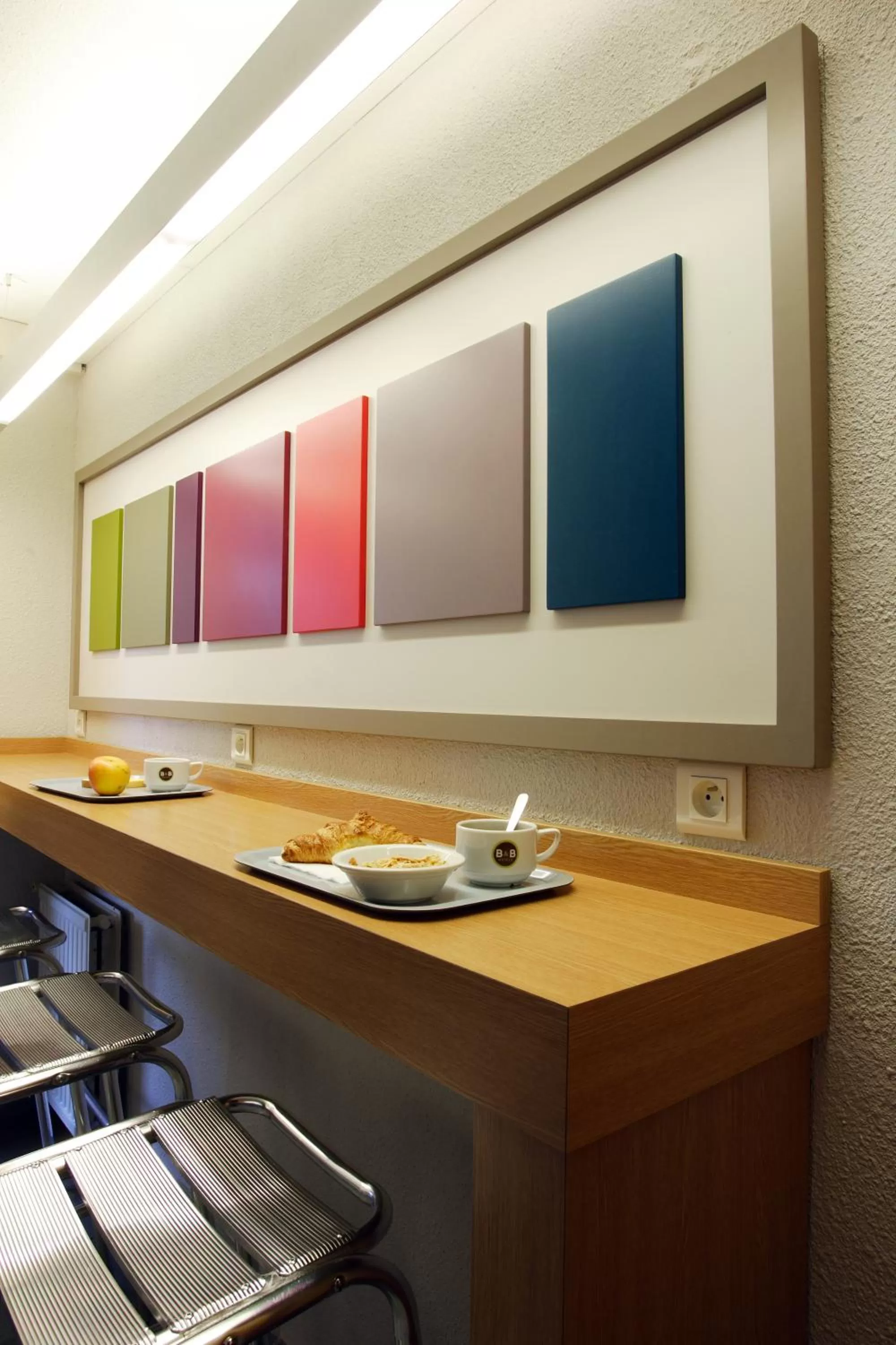 Restaurant/places to eat in B&B HOTEL Orléans