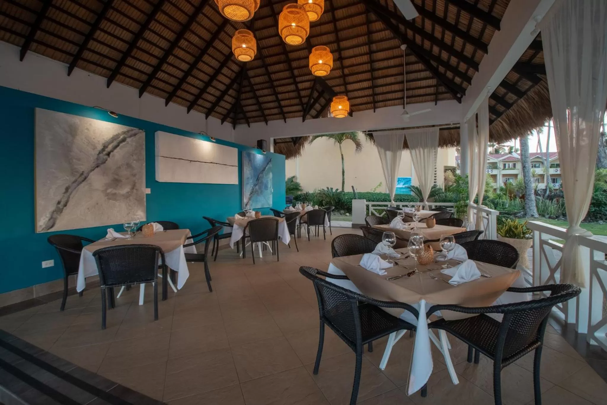 Restaurant/places to eat in Velero Beach Resort