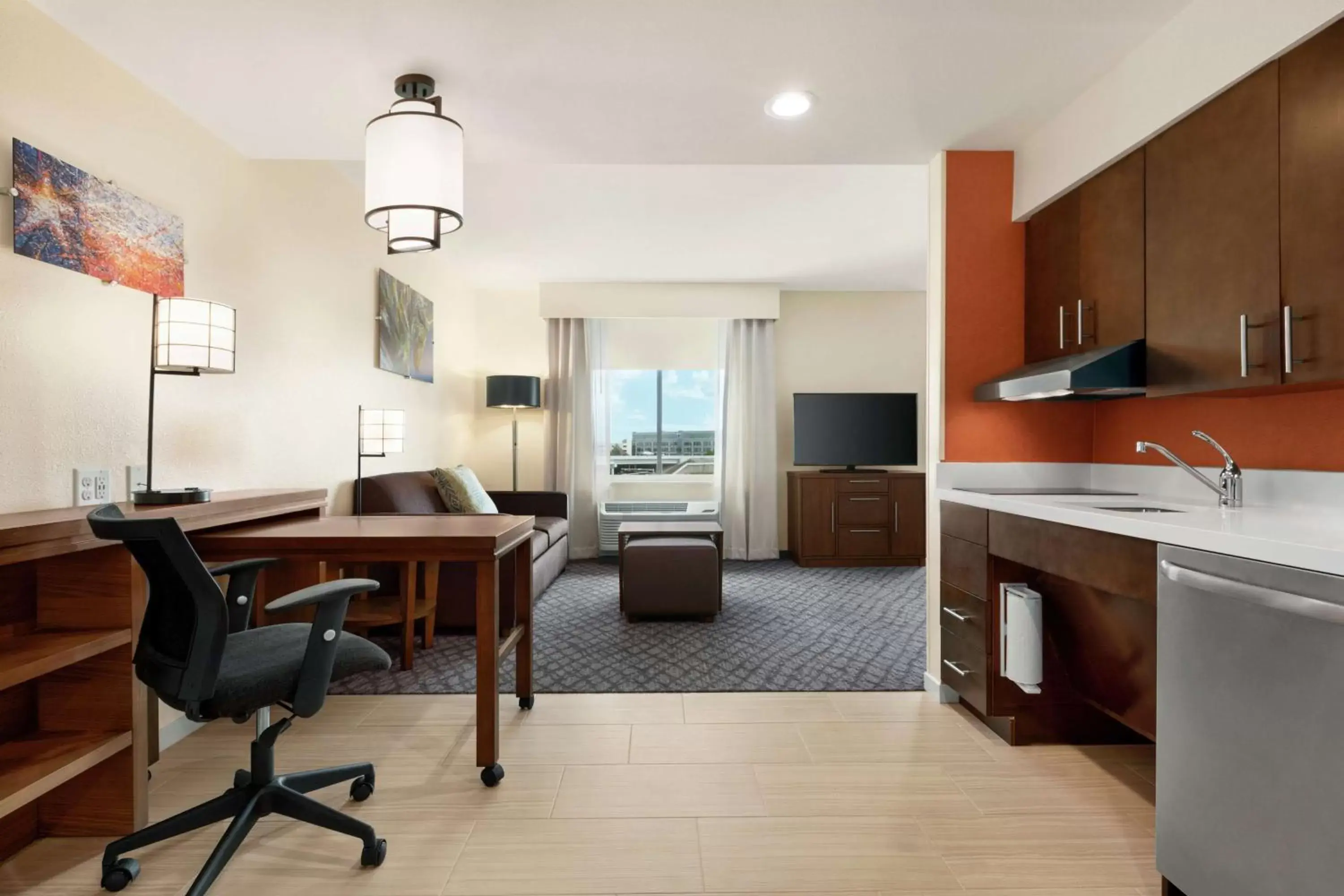 Bedroom, Kitchen/Kitchenette in Homewood Suites by Hilton Houston NW at Beltway 8