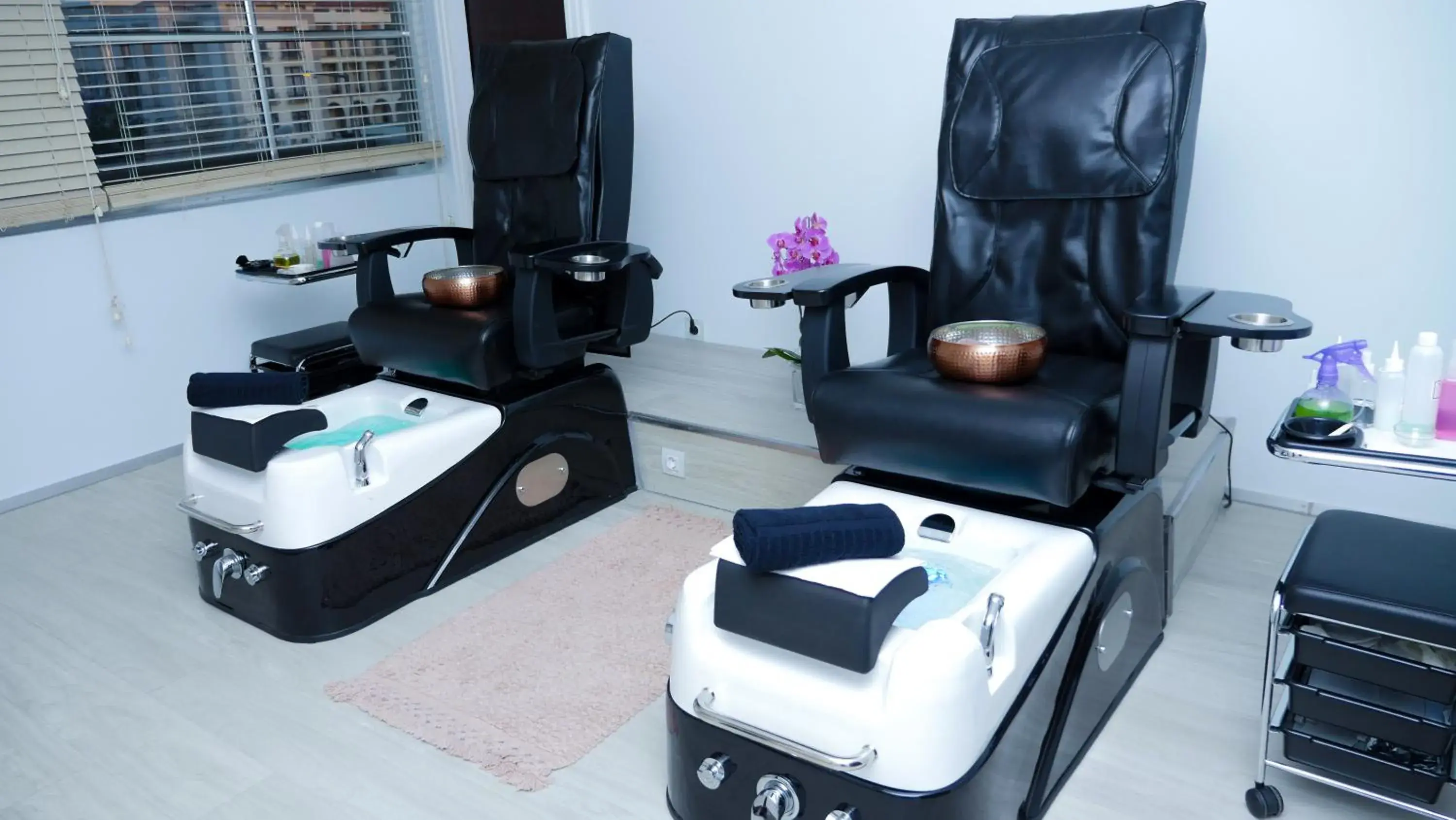 Spa and wellness centre/facilities, Seating Area in Afrin Prestige Hotel