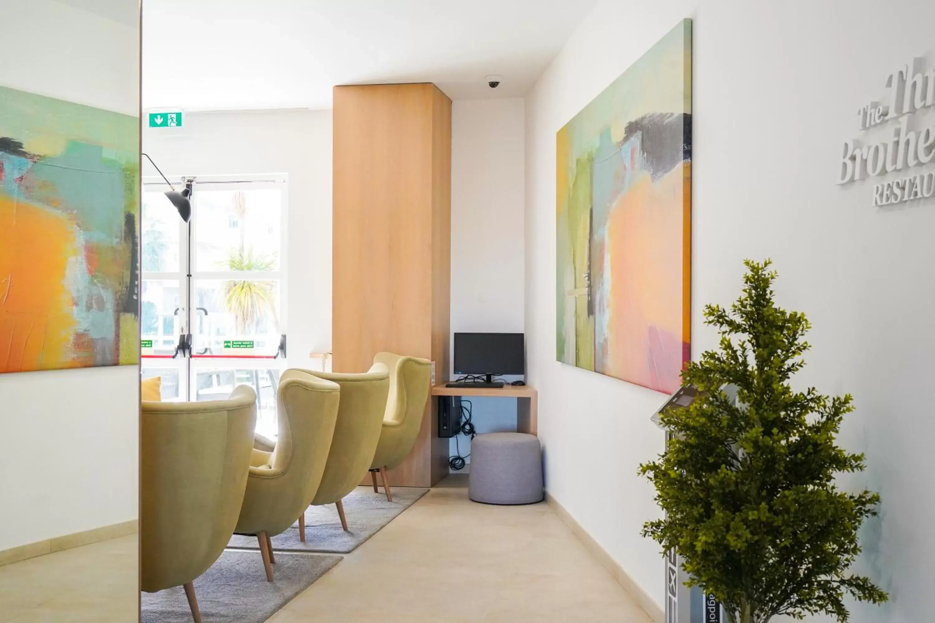 Lobby or reception in Vitors Plaza Lobby or reception in Vitors Plaza