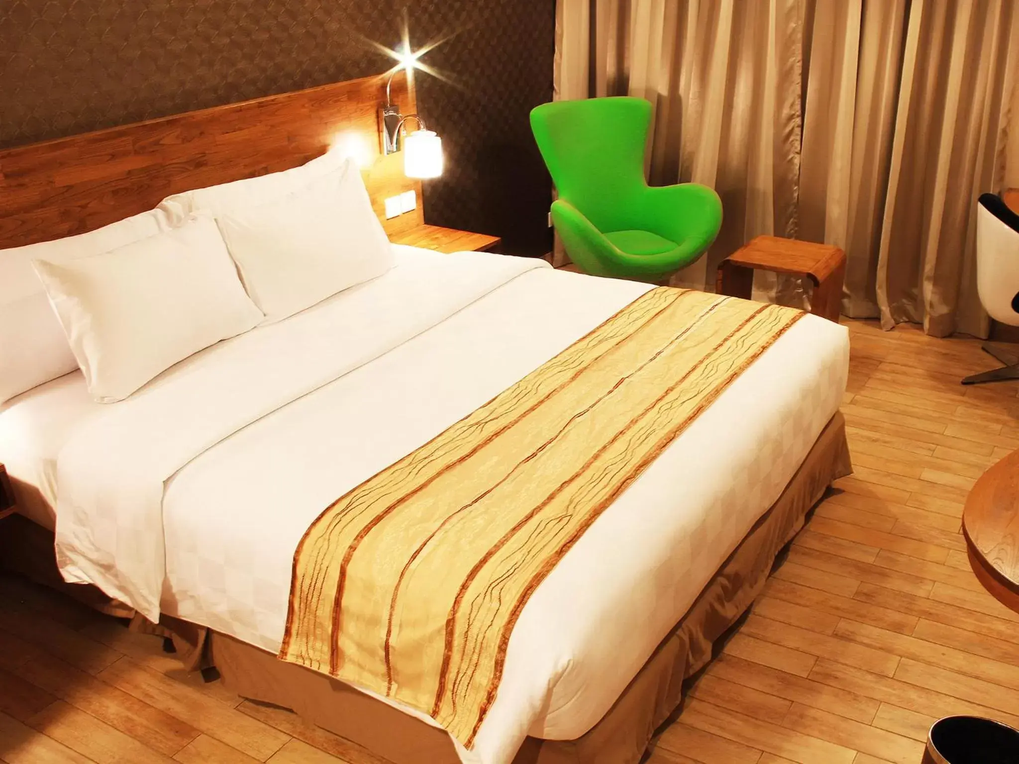 Superior Double Room in Hariston Hotel & Suites, Pluit - Jakarta Superior Double Room in Hariston Hotel & Suites, Pluit - Jakarta