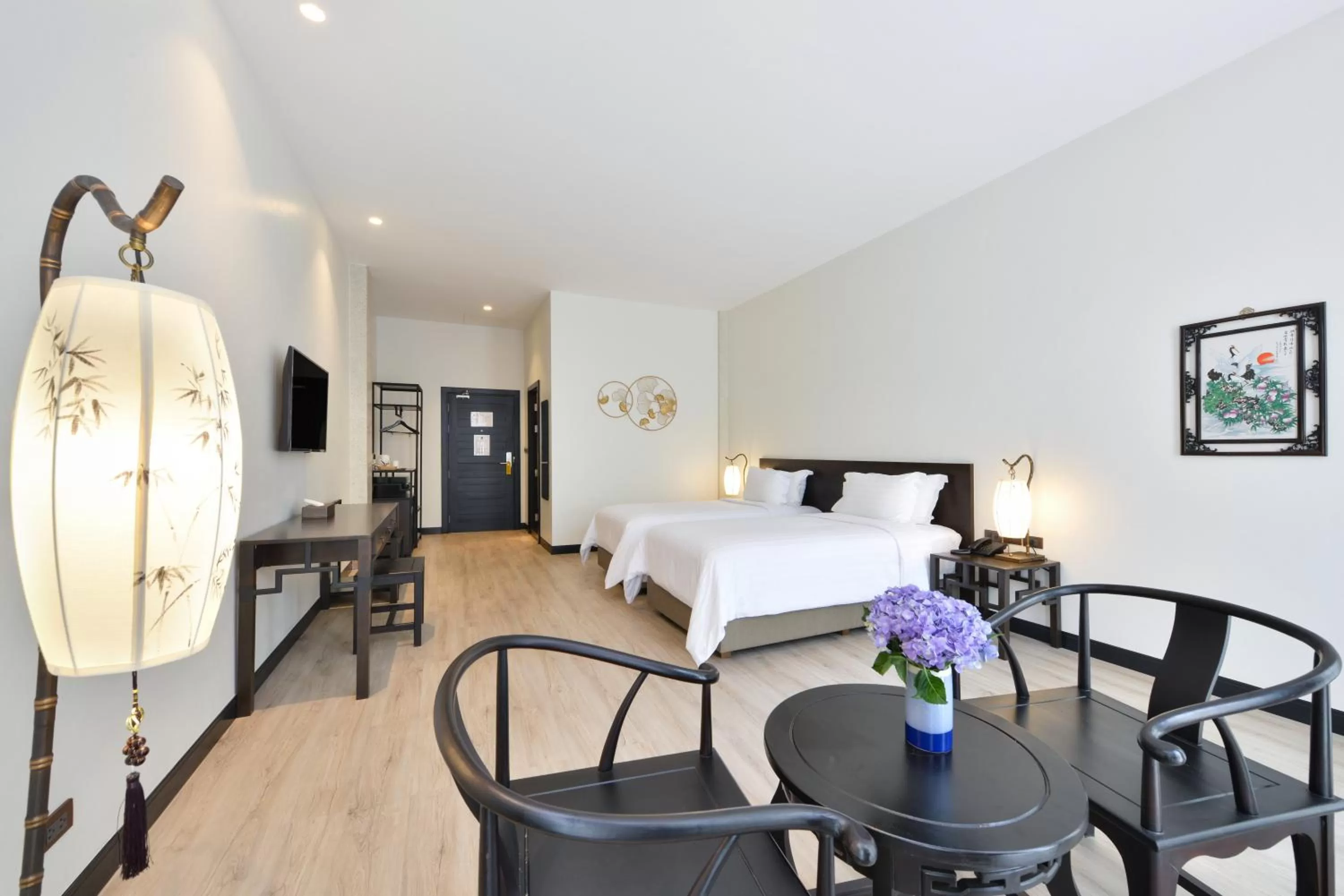 Living room, Bed in Oldthaiheng Hotel