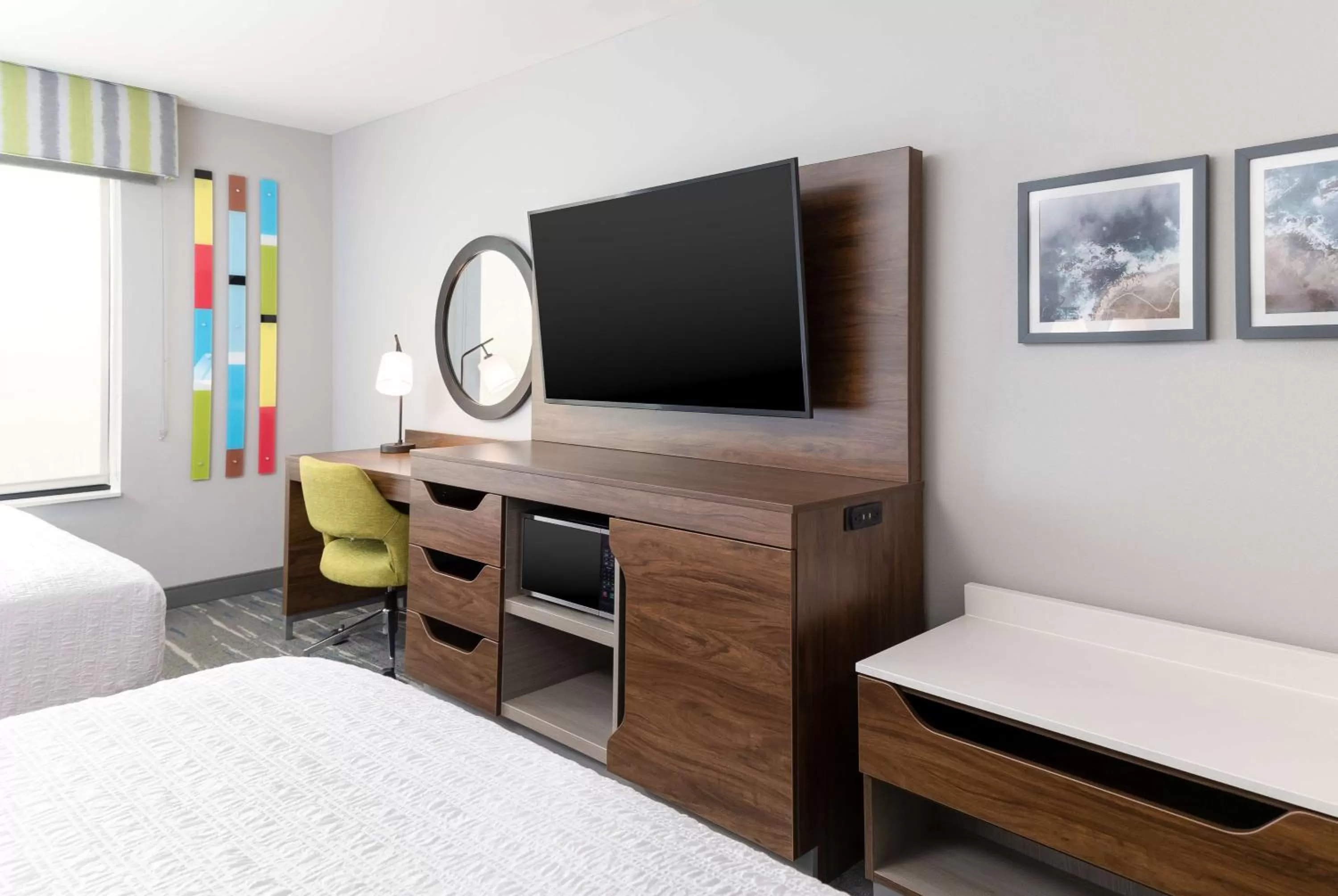 Bedroom, Bed in Hampton Inn & Suites Santa Rosa Sonoma Wine Country