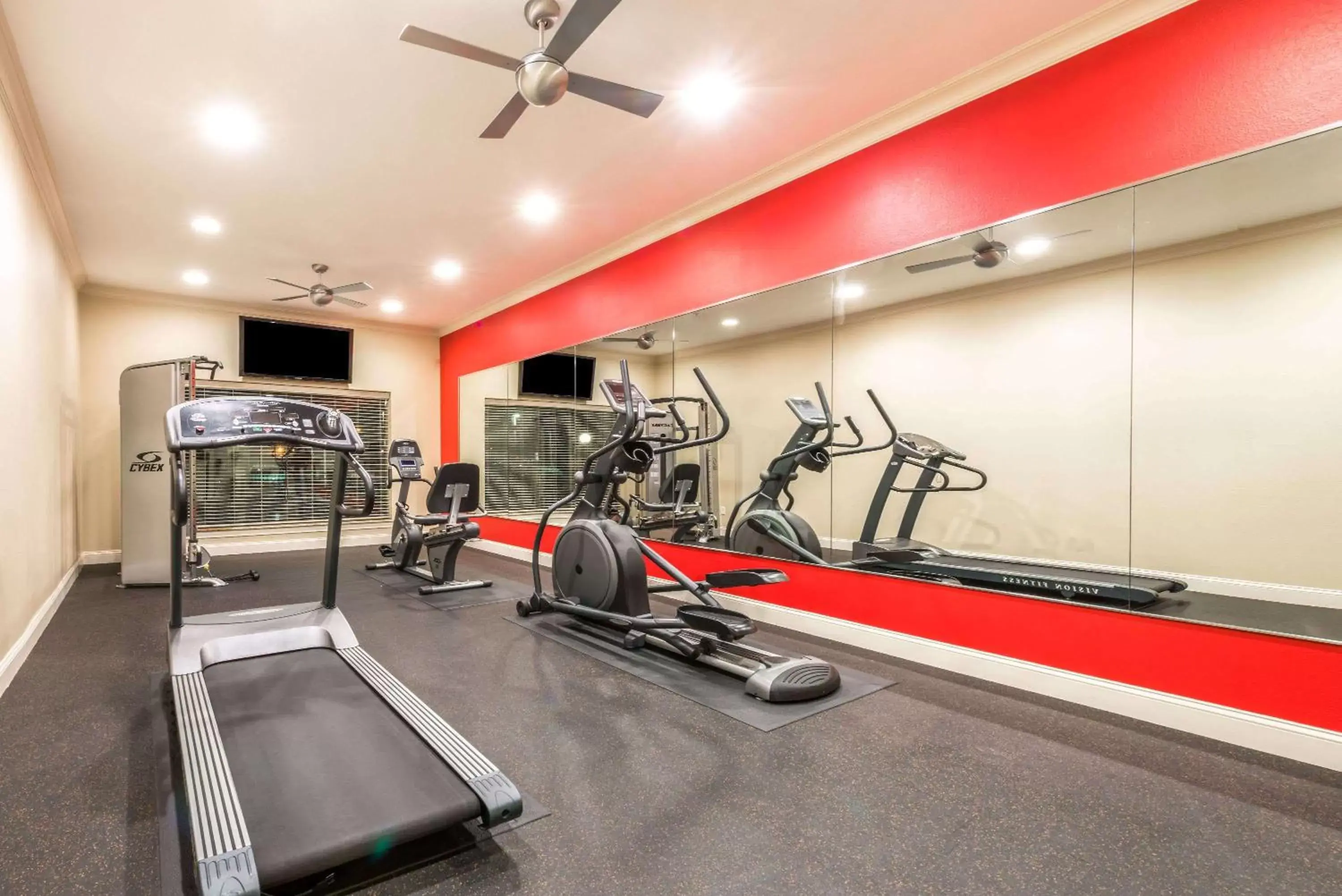 Fitness centre/facilities, Fitness Center/Facilities in Ramada by Wyndham College Station