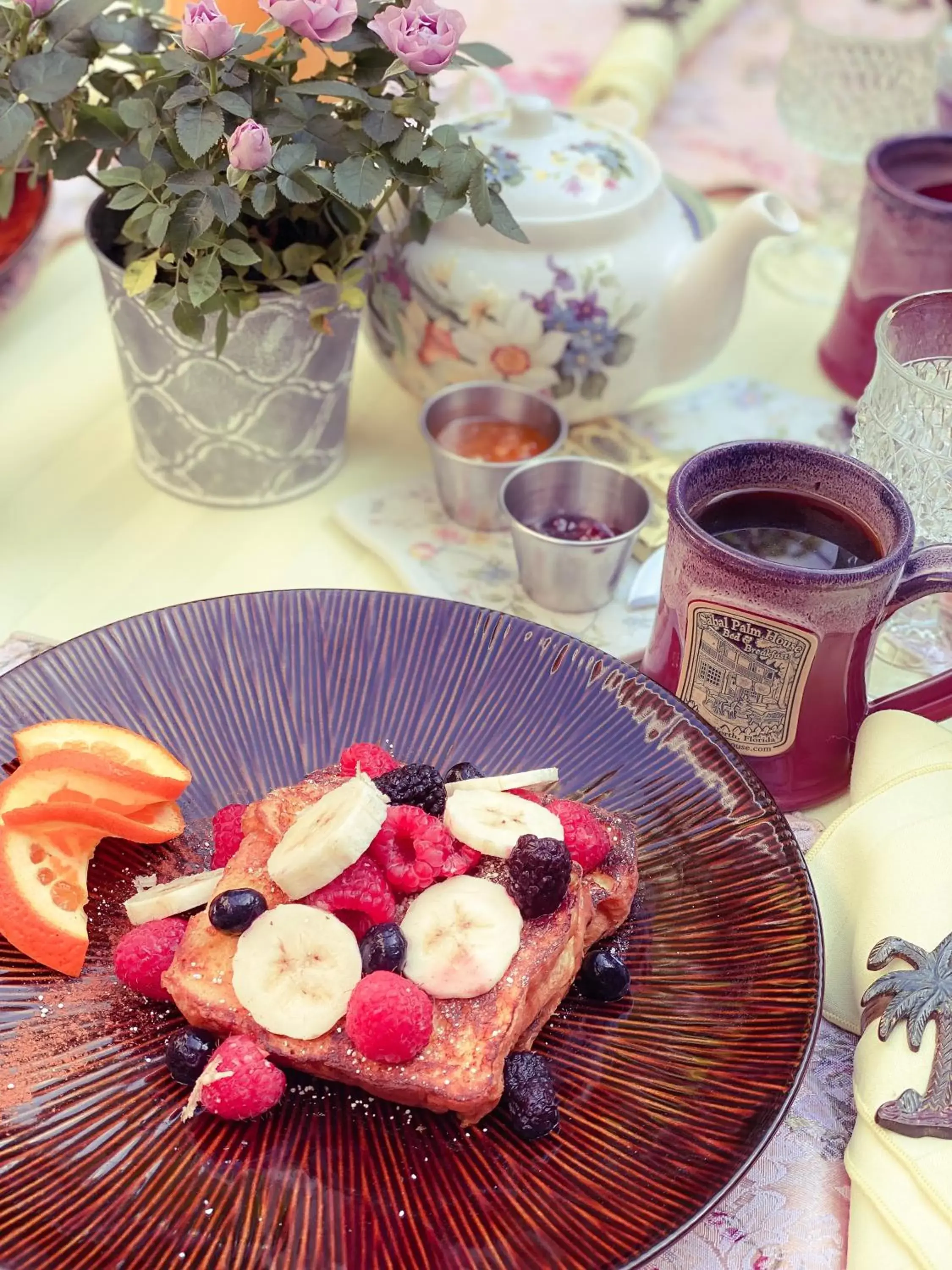 Breakfast in Sabal Palm House Bed and Breakfast