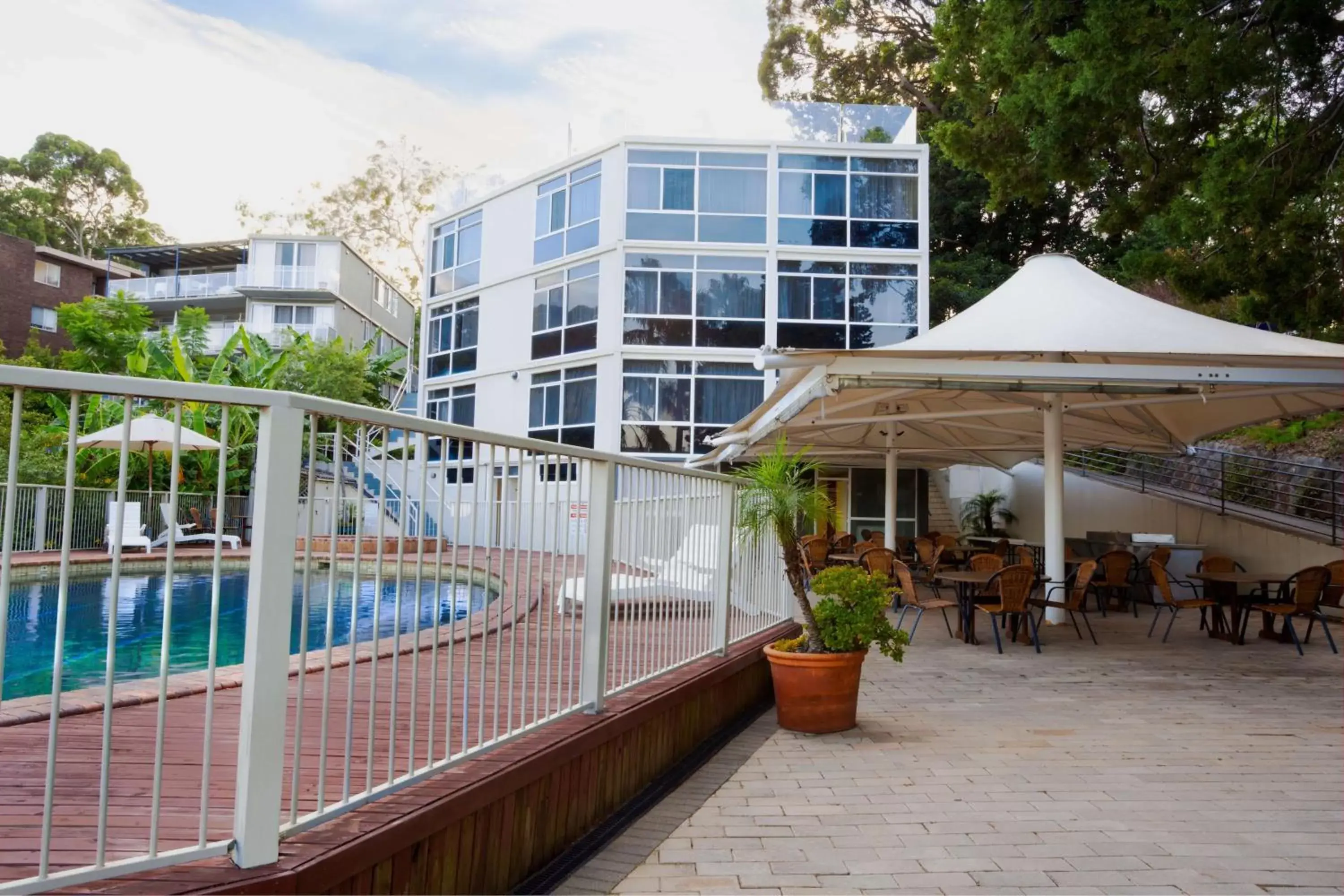 Pool view, Swimming Pool in Metro Mirage Hotel Newport