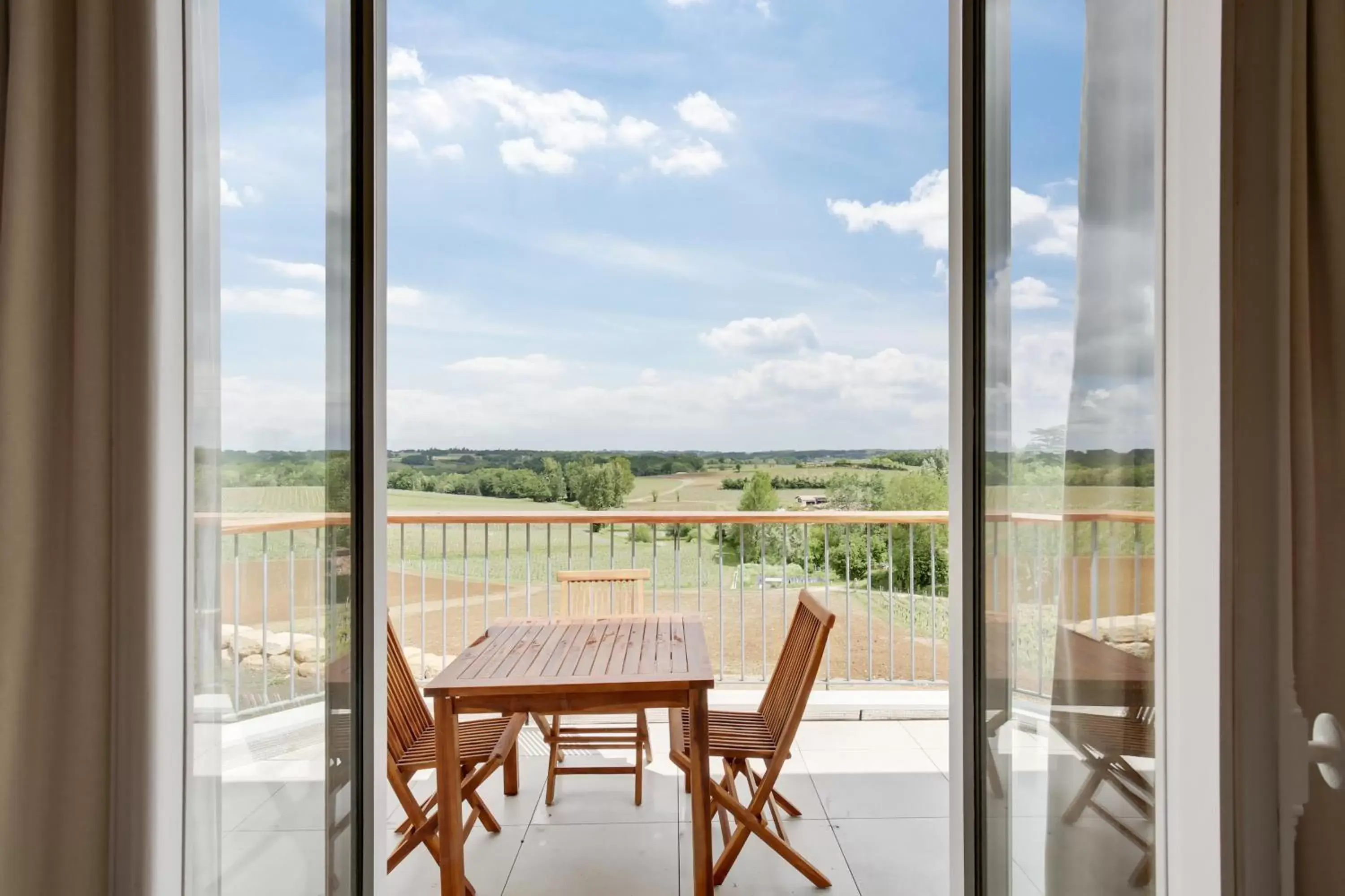 Balcony/Terrace in Le logis de Valandraud